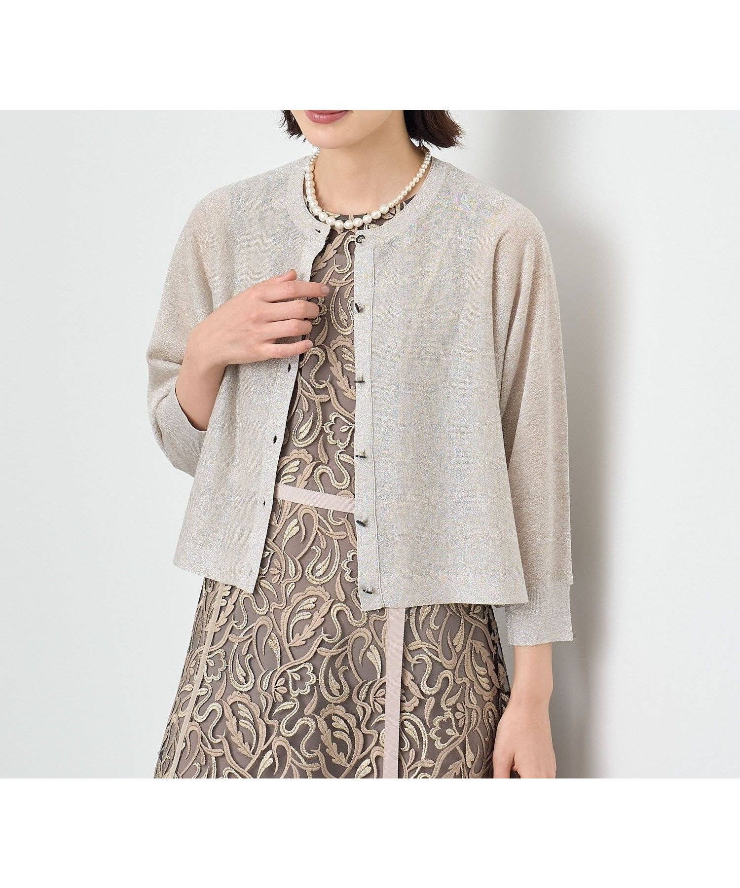 【アナイ/ANAYI】のLUREX ドルマンボレロ カーディガン インテリア・キッズ・メンズ・レディースファッション・服の通販 founy(ファニー) 　ファッション　Fashion　レディースファッション　Fashion for Women　トップス・カットソー　Cut & Sew Tops　カーディガン・羽織り　Layered Style Cardigans　アンサンブル　Ensemble Set　イタリア　Italy　インナー　Innerwear　秋　Autumn　カーディガン　Cardigan, Knitwear　シルバー　Silver, Metallic Silver　スマート　Smart, Elegant　ノースリーブ　Sleeveless, No-Sleeve　ロング　Long, Long-Length　再入荷　Restock / Back in Stock　夏　Summer　silver mix|ID: prp329100004557269 ipo3291000000032744346