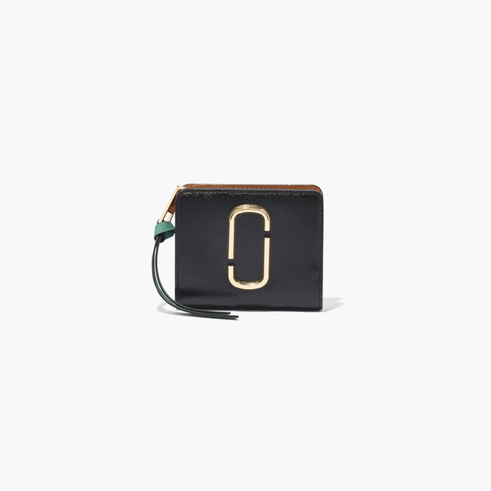 【マーク ジェイコブス/MARC JACOBS】の【公式】THE SNAPSHOT MINI COMPACT WALLET/ザ スナップショット ミニ コンパクト ウォレット インテリア・キッズ・メンズ・レディースファッション・服の通販 founy(ファニー) https://founy.com/ ファッション Fashion レディースファッション Fashion for Women ウォレット Wallet コイン Coin, Coin Design コンパクト Compact, Small Size ジップ Zip, Zipper フロント Front, Front Design ポケット Pocket, Pocket Detail |ID: prp329100004557395 ipo3291000000032709980