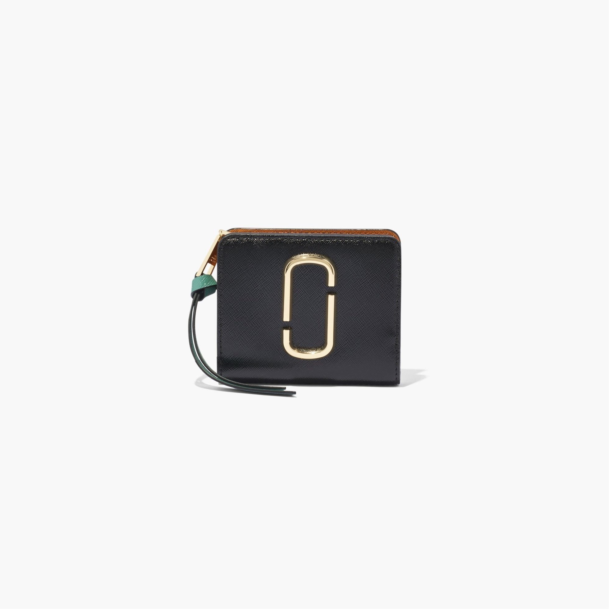 【マーク ジェイコブス/MARC JACOBS】の【公式】THE SNAPSHOT MINI COMPACT WALLET/ザ スナップショット ミニ コンパクト ウォレット 人気、トレンドファッション・服の通販 founy(ファニー) 　ファッション　Fashion　レディースファッション　Fashion for Women　ウォレット　Wallet　コイン　Coin, Coin Design　コンパクト　Compact, Small Size　ジップ　Zip, Zipper　フロント　Front, Front Design　ポケット　Pocket, Pocket Detail　 other-1|ID: prp329100004557395 ipo3291000000032709980