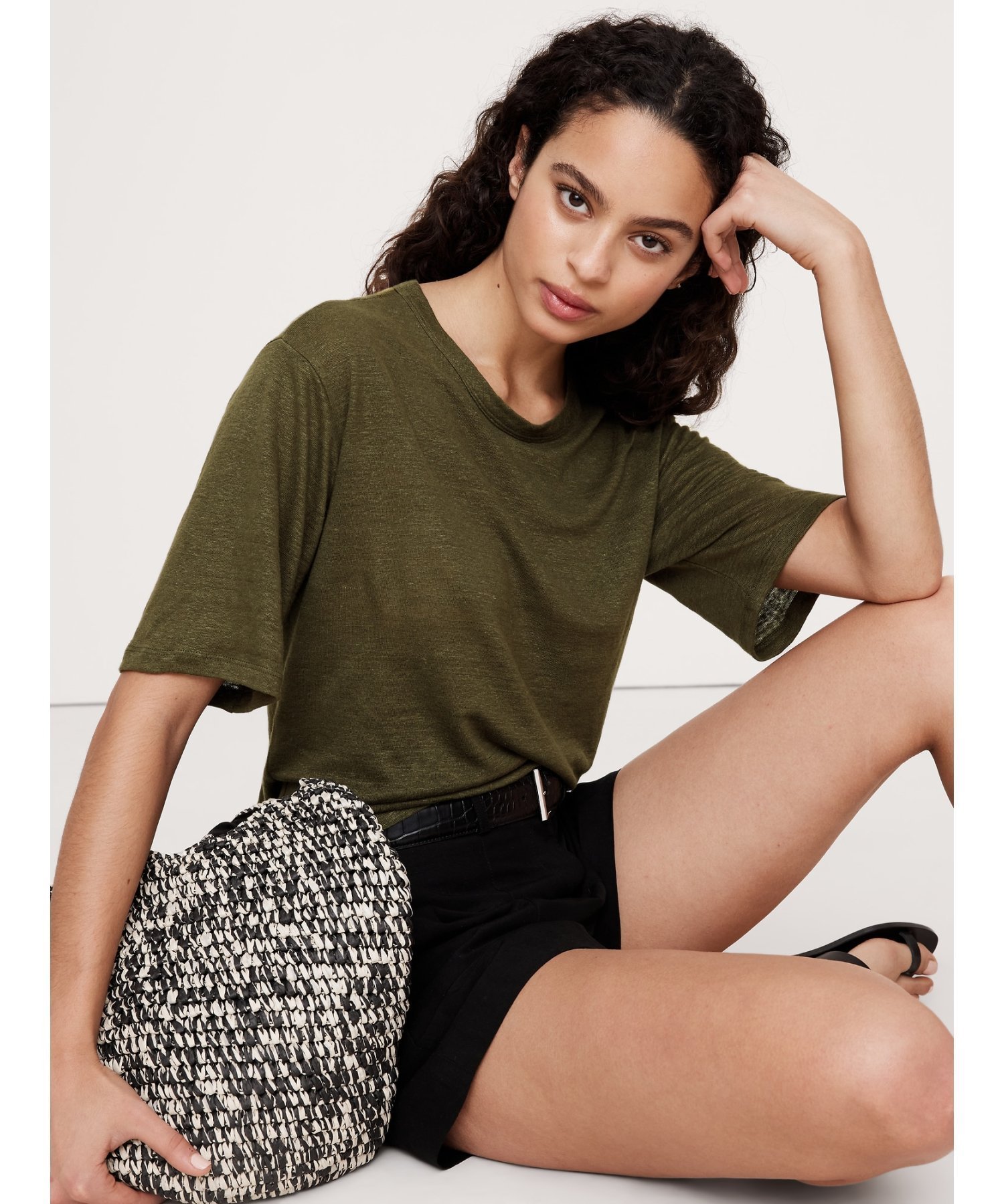 【バナナ リパブリック/BANANA REPUBLIC】のSS LINEN RELAXED CREW インテリア・キッズ・メンズ・レディースファッション・服の通販 founy(ファニー) 　ファッション　Fashion　レディースファッション　WOMEN　ジャケット　Jacket　リネン　Linen　吸水　Water Absorption　夏　Summer　SPICED_OLIVE|ID: prp329100004557402 ipo3291000000032292963
