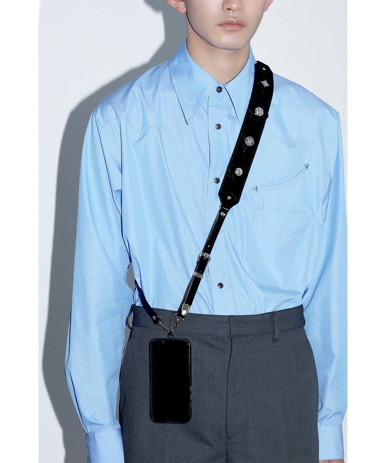 【トーガ/TOGA / MEN】のLeather phone strap インテリア・キッズ・メンズ・レディースファッション・服の通販 founy(ファニー) 　ファッション　Fashion　メンズファッション　Men's Style Online　ラップ　Wrap　BLACK|ID: prp329100004557563 ipo3291000000032643991