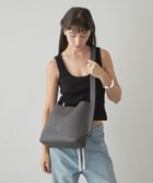 【イアクッチ/IACUCCI】のグッシオ ミディアムショルダー ALCE 人気、トレンドファッション・服の通販 founy(ファニー) ファッション Fashion レディースファッション Fashion for Women 今季 This Season, Current Season サークル Circle, Round Design ショルダー Shoulder, Shoulder Strap シンプル Simple, Minimal 人気 Popular, Best Seller バランス Balance, Style Balance マグネット Magnet, Magnetic Closure thumbnail グレー|ID: prp329100004557566 ipo3291000000033028975