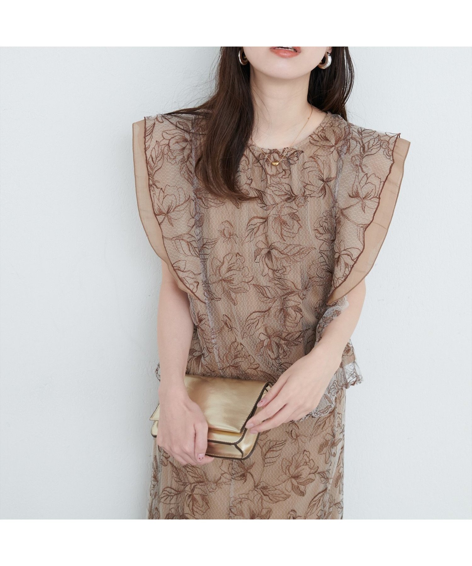 【ナチュラルクチュール/natural couture】の刺繍レースラッフルスリーブブラウス インテリア・キッズ・メンズ・レディースファッション・服の通販 founy(ファニー) 　ファッション　Fashion　レディースファッション　WOMEN　トップス・カットソー　Tops/Tshirt　シャツ/ブラウス　Shirts/Blouses　2025年　2025　2025春夏・S/S　Ss,Spring/Summer,2025　アクセサリー　Accessories　エレガント 上品　Elegant　オーガンジー　Organdy　シアー　Sheer　セットアップ　Set Up　タイトスカート　Tight Skirt　デニム　Denim　フェミニン　Feminine　フレア　Flare　リラックス　Relax　ワイド　Wide　ブラウン|ID: prp329100004557679 ipo3291000000032218130
