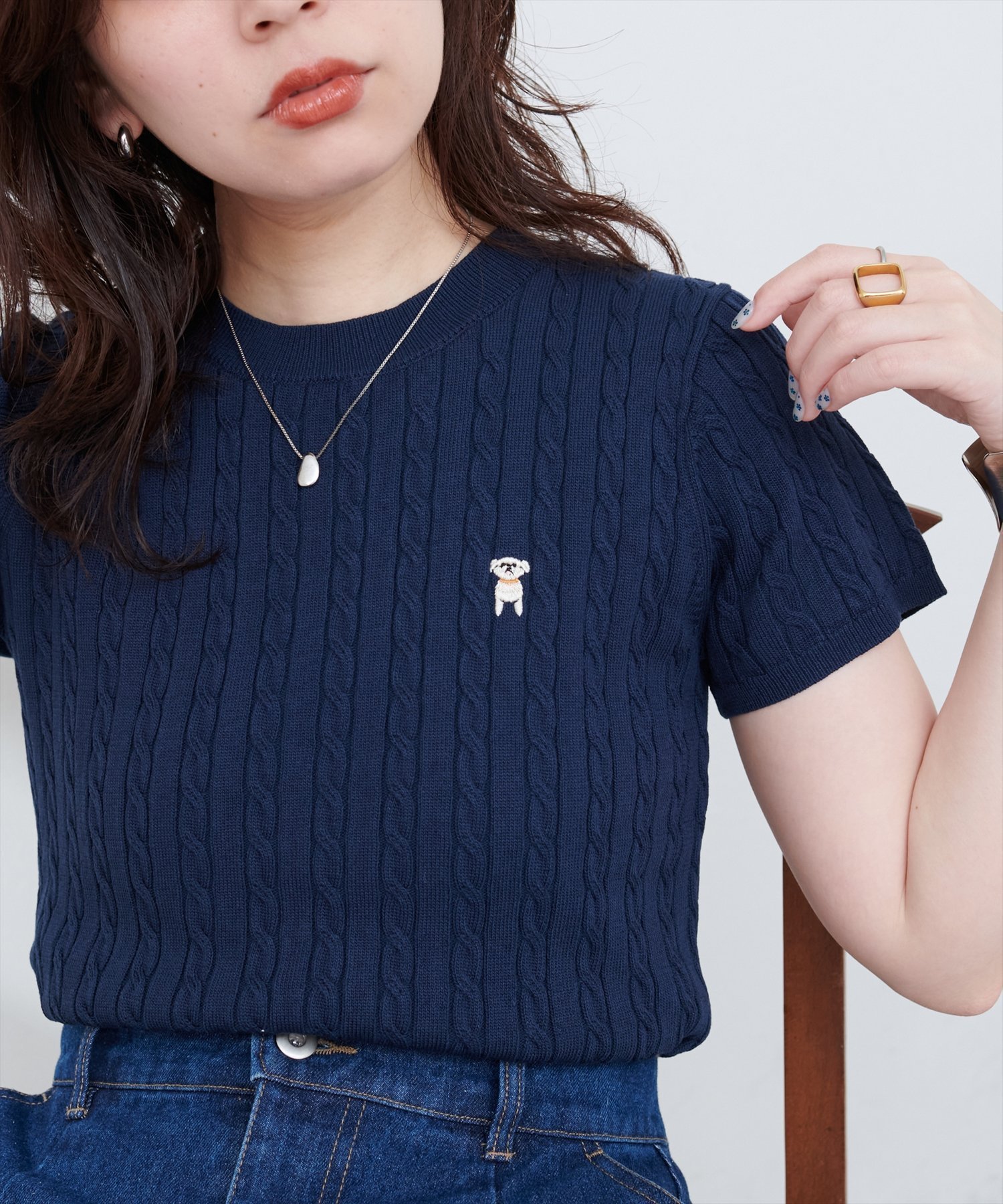 【ナチュラルクチュール/natural couture】のアニマル刺繍ケーブル半袖ニット インテリア・キッズ・メンズ・レディースファッション・服の通販 founy(ファニー) 　ファッション　Fashion　レディースファッション　WOMEN　トップス・カットソー　Tops/Tshirt　ニット　Knit Tops　2025年　2025　2025春夏・S/S　Ss,Spring/Summer,2025　おすすめ　Recommend　アニマル　Animal　ガーリー　Girly　シンプル　Simple　スカーフ　Scarf　デニム　Denim　ネックレス　Necklace　エレガント 上品　Elegant　半袖　Short Sleeve　ネイビー|ID: prp329100004557724 ipo3291000000032277384