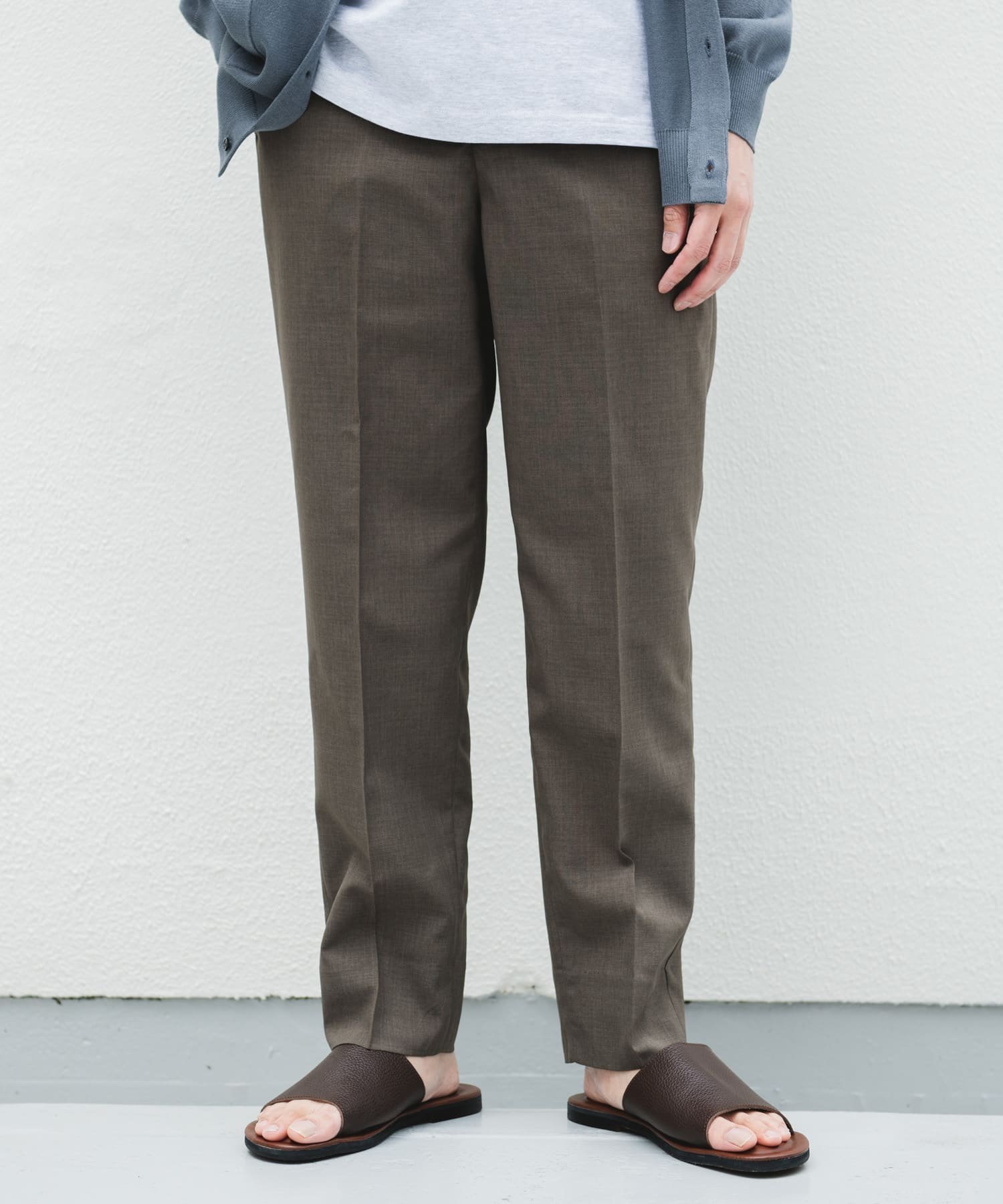 【アーバンリサーチ ドアーズ/URBAN RESEARCH DOORS / MEN】の『吸水速乾/接触冷感/防シワ』『一部WEB限定』UTILITY EASY イージートラウザー インテリア・キッズ・メンズ・レディースファッション・服の通販 founy(ファニー) 　ファッション　Fashion　メンズファッション　Men's Style Online　ウォッシャブル　Washable　カットソー　Cut And Sew　カーディガン　Cardigan　吸水　Water Absorption　サンダル　Sandals　ジャケット　Jacket　スニーカー　Sneakers　センター　Center　テーパード　Tapered　定番　Standard　S/S・春夏　Ss・Spring/Summer　おすすめ　Recommend　夏　Summer　2025年　2025　2025春夏・S/S　Ss,Spring/Summer,2025　BROWN|ID: prp329100004557742 ipo3291000000032673264