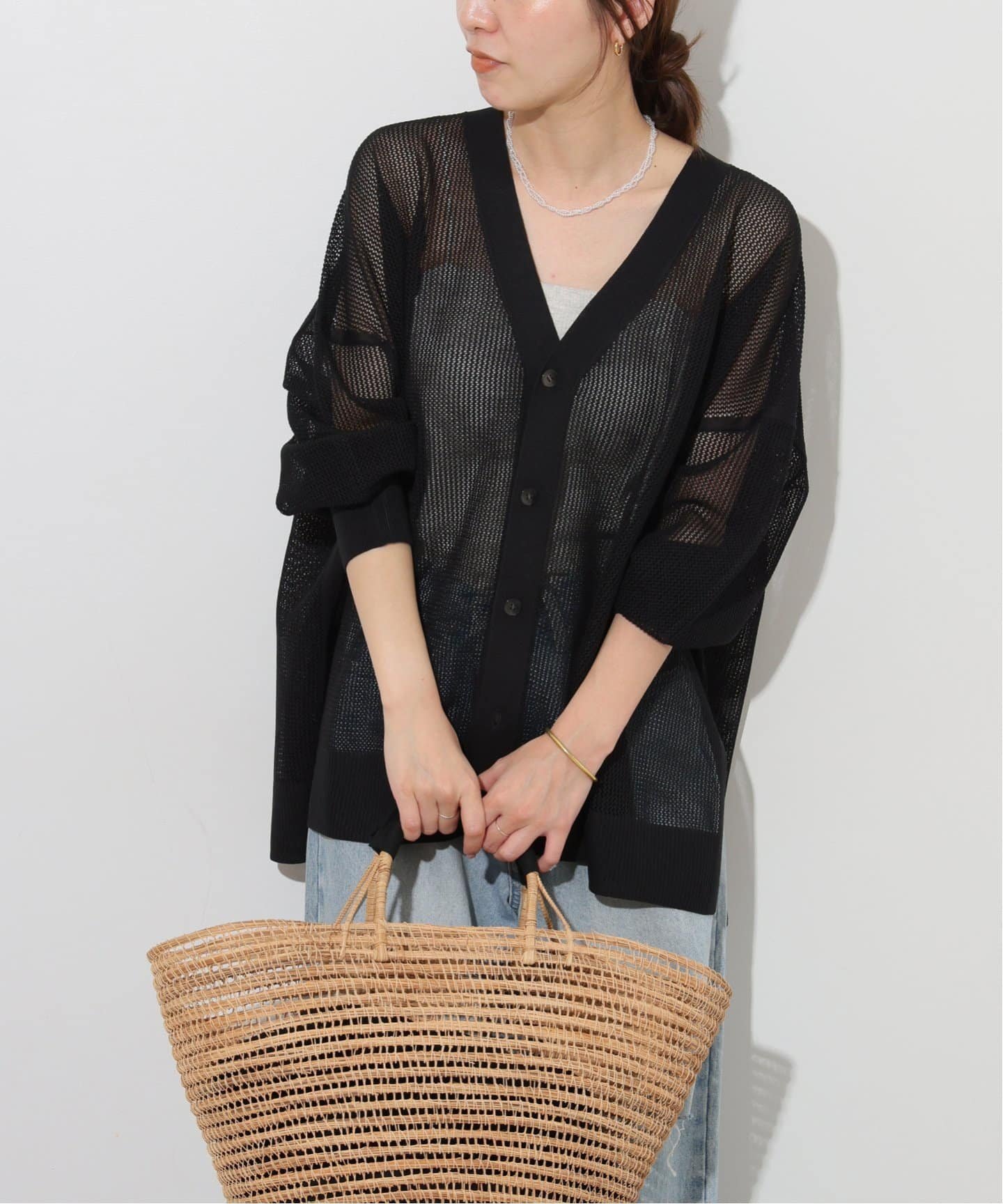 【ジャーナルスタンダード レリューム/JOURNAL STANDARD relume】のメッシュカーディガン インテリア・キッズ・メンズ・レディースファッション・服の通販 founy(ファニー) 　ファッション　Fashion　レディースファッション　Fashion for Women　トップス・カットソー　Cut & Sew Tops　カーディガン・羽織り　Layered Style Cardigans　2025年　2025　2025春夏・S/S　Spring/Summer 2025 SS25　カーディガン　Cardigan, Knitwear　スリット　Slit, Slit Detail　タンク　Tank Top, Sleeveless Top　トレンド　Trend, Trending Now　ポンチョ　Poncho, Cape Style　メッシュ　Mesh, Net Fabric　人気　Popular, Best Seller　夏　Summer　ブラック|ID: prp329100004557772 ipo3291000000032609089