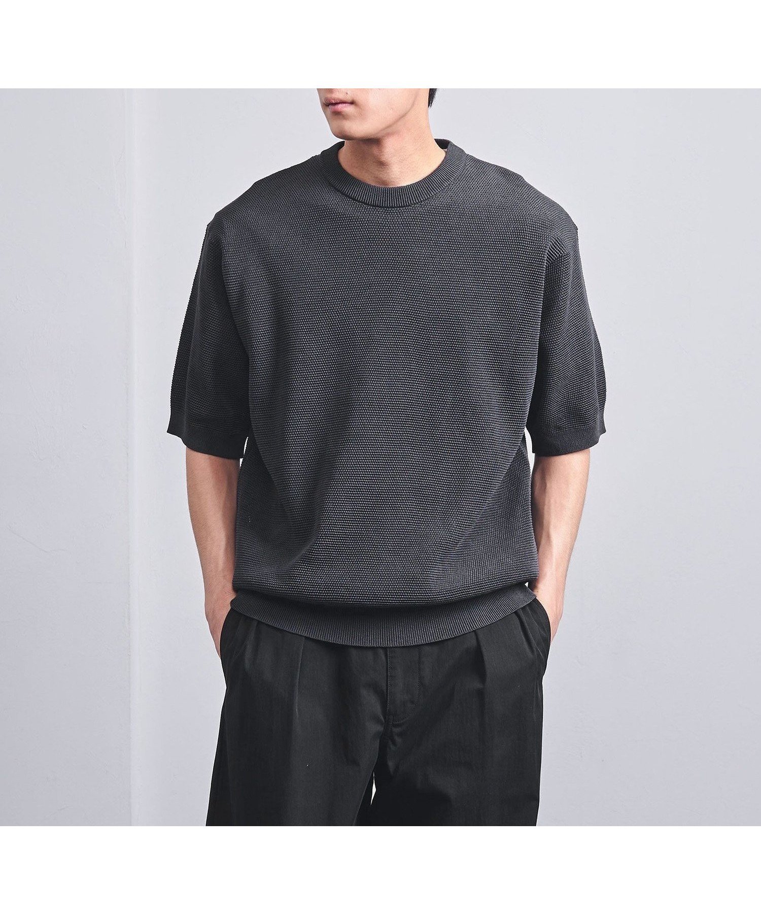 【ユナイテッドアローズ/UNITED ARROWS / MEN】のコットン バーズアイ クルーネックニット インテリア・キッズ・メンズ・レディースファッション・服の通販 founy(ファニー) 　ファッション　Fashion　メンズファッション　Fashion for Men　アクリル　Acrylic Material　春　Spring　サマー　Summer, Summer Style　ショーツ　Shorts, Short Pants　シンプル　Simple, Minimal　スラックス　Slacks, Dress Pants　フォルム　Silhouette, Form　半袖　Short Sleeve, Half Sleeve　メッシュ　Mesh, Net Fabric　リゾート　Resort, Vacation Style　ワーク　Workwear, Utility Style　S/S・春夏　SS, Spring/Summer, Warm Season　おすすめ　Recommended / Our Picks　夏　Summer　DK.GRAY|ID: prp329100004557774 ipo3291000000032973376