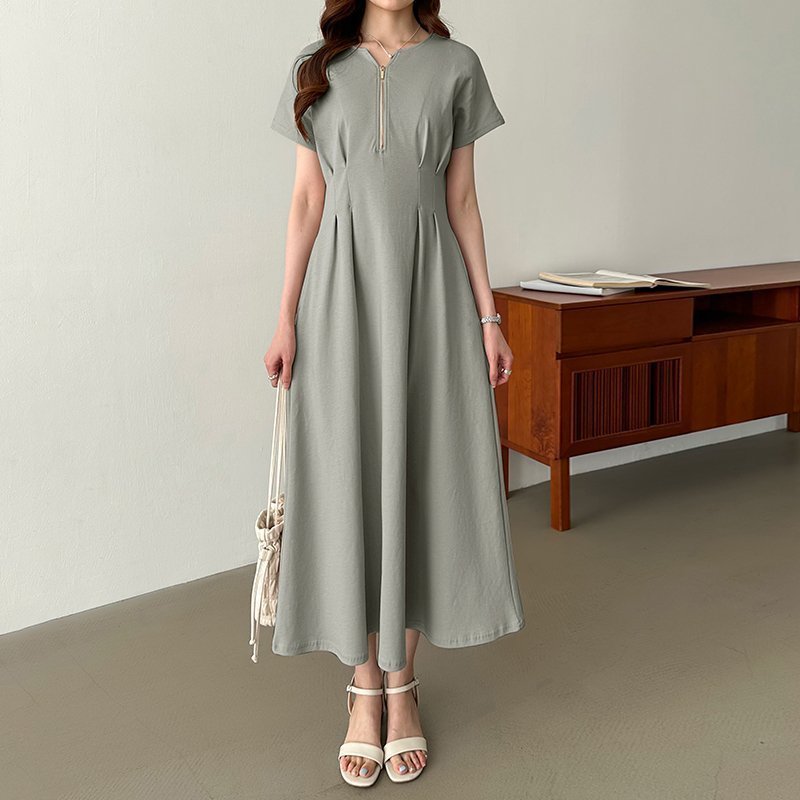 【その他のブランド/Other】のウエストタックワンピース 前後2way ハーフジップ ロング丈 マキシ丈 半袖 インテリア・キッズ・メンズ・レディースファッション・服の通販 founy(ファニー) 　ファッション　Fashion　レディースファッション　Fashion for Women　ワンピース　Dresses　ポケット　Pocket, Pocket Detail　マキシ　Maxi, Full Length　ラウンド　Round, Round Neck　ロング　Long, Long-Length　半袖　Short Sleeve, Half Sleeve　グレー・グリーン|ID: prp329100004558044 ipo3291000000032552614
