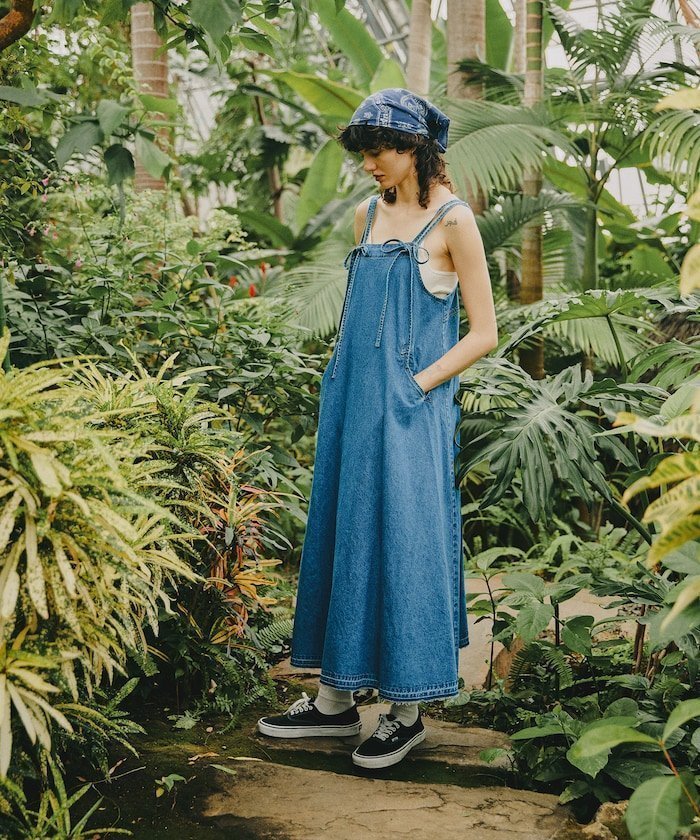 【フリークスストア/FREAK'S STORE】のデニム リボン キャミワンピース 25SS 人気、トレンドファッション・服の通販 founy(ファニー) 　ファッション　Fashion　レディースファッション　WOMEN　ワンピース　Dress　キャミワンピース　No Sleeve Dresses　2025年　2025　2025春夏・S/S　Ss,Spring/Summer,2025　おすすめ　Recommend　ウエスタン　Western　キャミワンピース　Cami Dress　コレクション　Collection　シンプル　Simple　デニム　Denim　ポケット　Pocket　リボン　Ribbon　リメイク　Remake　再入荷　Restock/Back In Stock/Re Arrival　夏　Summer　S/S・春夏　Ss・Spring/Summer　 other-1|ID: prp329100004558057 ipo3291000000032222330
