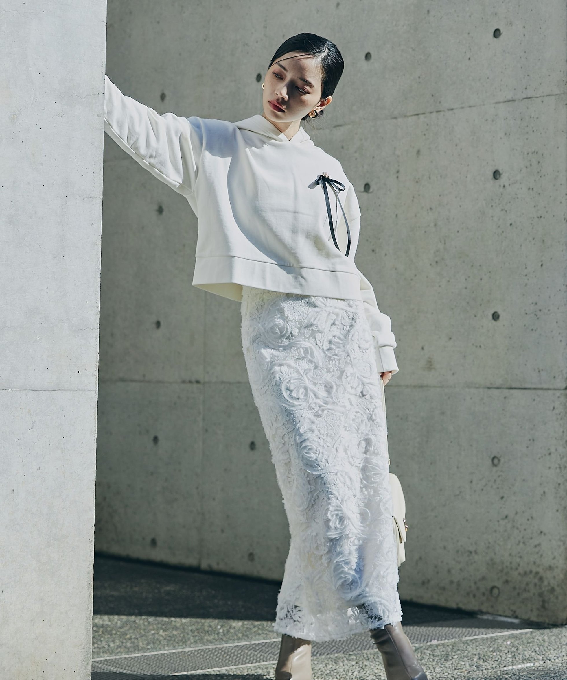【プロポーション ボディドレッシング/PROPORTION BODY DRESSING】の3Dレースタイトスカート 人気、トレンドファッション・服の通販 founy(ファニー) 　ファッション　Fashion　レディースファッション　Fashion for Women　スカート　Skirts　スニーカー　Sneakers, Trainers　ダウン　Down, Puffer　レース　Lace, Lace Fabric　 other-1|ID: prp329100004558074 ipo3291000000032689799