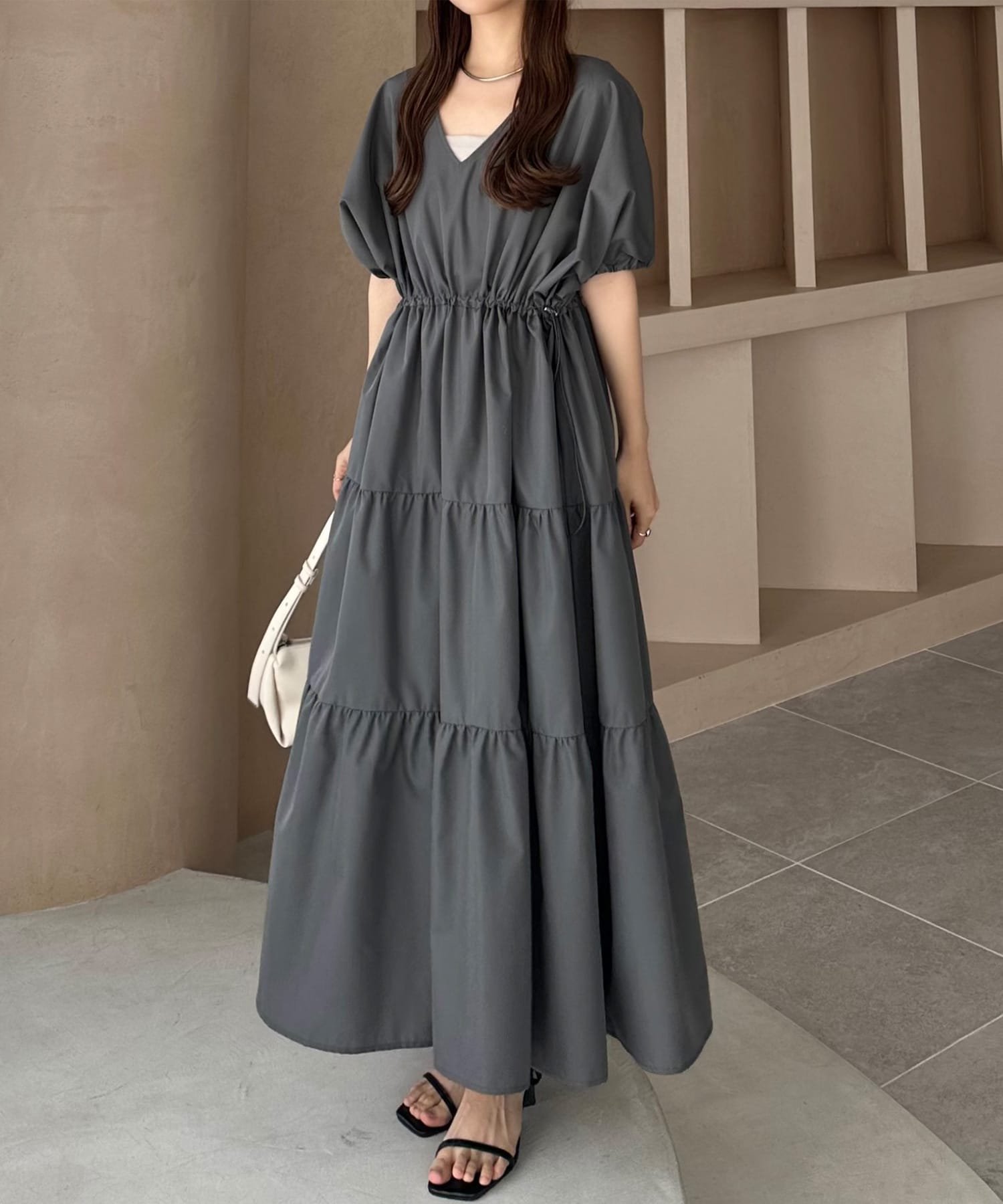 【ジュノア/JUNOAH】のcallautia Vネックドロストワンピース インテリア・キッズ・メンズ・レディースファッション・服の通販 founy(ファニー) 　ファッション　Fashion　レディースファッション　Ladies' Fashion Online　ワンピース　Dress　チャコール|ID: prp329100004558136 ipo3291000000032623301