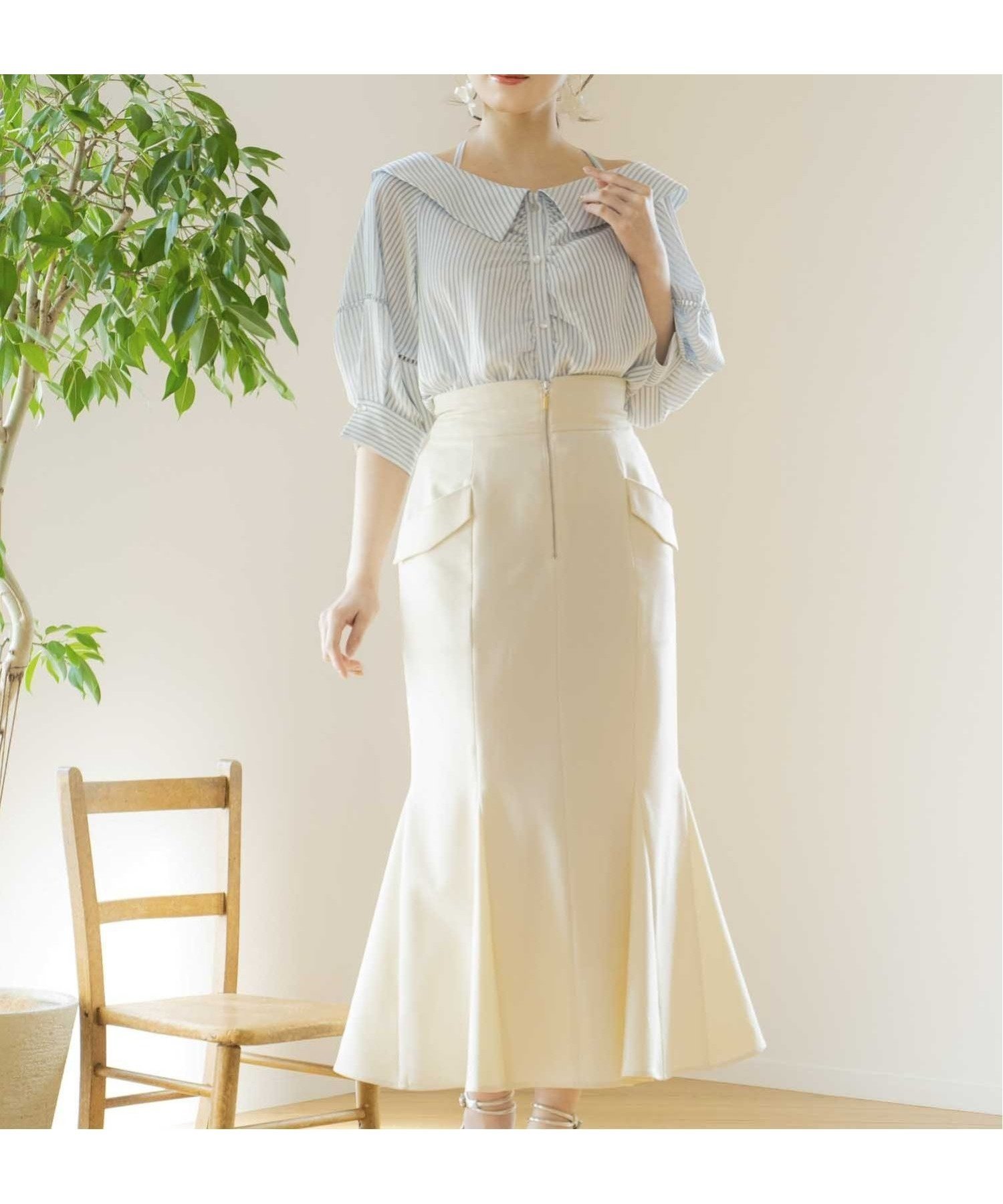 【ノエラ/Noela】のステッチマーメイドスカート インテリア・キッズ・メンズ・レディースファッション・服の通販 founy(ファニー) 　ファッション　Fashion　レディースファッション　WOMEN　スカート　Skirt　おすすめ　Recommend　ギンガム　Gingham　シンプル　Simple　スパンコール　Sequins　チェック　Check　トレンド　Trend　フラップ　Flap　ポケット　Pocket　定番　Standard　オフホワイト|ID: prp329100004558180 ipo3291000000032394932