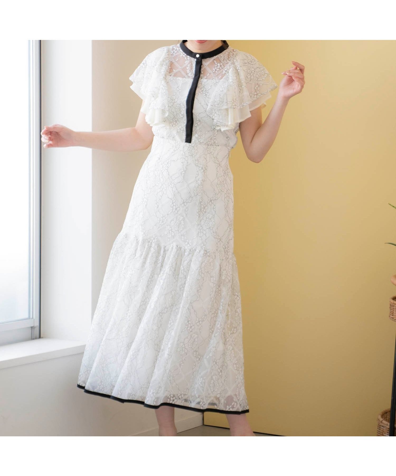 【ノエラ/Noela】の配色チェックレーススカート インテリア・キッズ・メンズ・レディースファッション・服の通販 founy(ファニー) 　ファッション　Fashion　レディースファッション　Fashion for Women　スカート　Skirts　おすすめ　Recommended / Our Picks　セットアップ　Set-Up, Coordinated Outfit　チェック　Check, Plaid, Tartan　トレンド　Trend, Trending Now　ポケット　Pocket, Pocket Detail　レース　Lace, Lace Fabric　無地　Plain, Solid Color　オフホワイト|ID: prp329100004558202 ipo3291000000032750877
