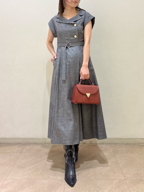 【リリーブラウン/Lily Brown】のデコルテトレンチワンピース インテリア・キッズ・メンズ・レディースファッション・服の通販 founy(ファニー) https://founy.com/ ファッション Fashion レディースファッション Ladies' Fashion Online ワンピース Dress カフス Cuffs シンプル Simple デコルテ Decolletage トレンチ Trench ビッグ Big フレア Flare エレガント 上品 Elegant 春 Spring 雑誌 Magazine |ID: prp329100004558286 ipo3291000000032691344