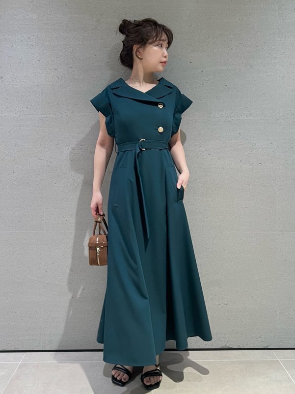 【リリーブラウン/Lily Brown】のデコルテトレンチワンピース インテリア・キッズ・メンズ・レディースファッション・服の通販 founy(ファニー) 　ファッション　Fashion　レディースファッション　Ladies' Fashion Online　ワンピース　Dress　カフス　Cuffs　シンプル　Simple　デコルテ　Decolletage　トレンチ　Trench　ビッグ　Big　フレア　Flare　エレガント 上品　Elegant　春　Spring　雑誌　Magazine　GRN[024]|ID: prp329100004558286 ipo3291000000032691346
