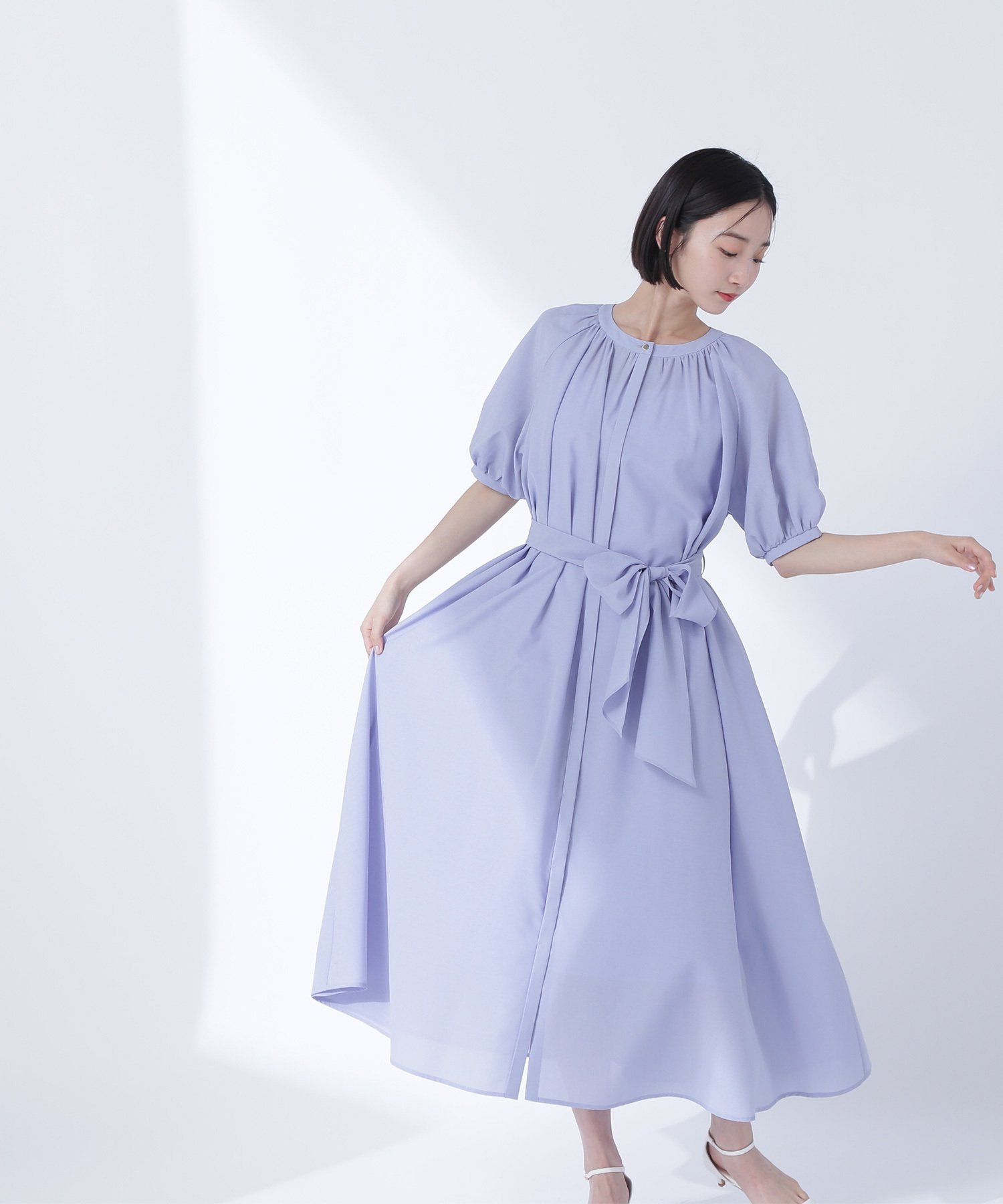 【ナチュラル ビューティー ベーシック/NATURAL BEAUTY BASIC】のシアーベルテッドギャザーワンピース インテリア・キッズ・メンズ・レディースファッション・服の通販 founy(ファニー) 　ファッション　Fashion　レディースファッション　WOMEN　ワンピース　Dress　おすすめ　Recommend　インナー　Inner　キャミワンピース　Cami Dress　シアー　Sheer　フロント　Front　リボン　Ribbon　ブルー|ID: prp329100004558428 ipo3291000000032367609