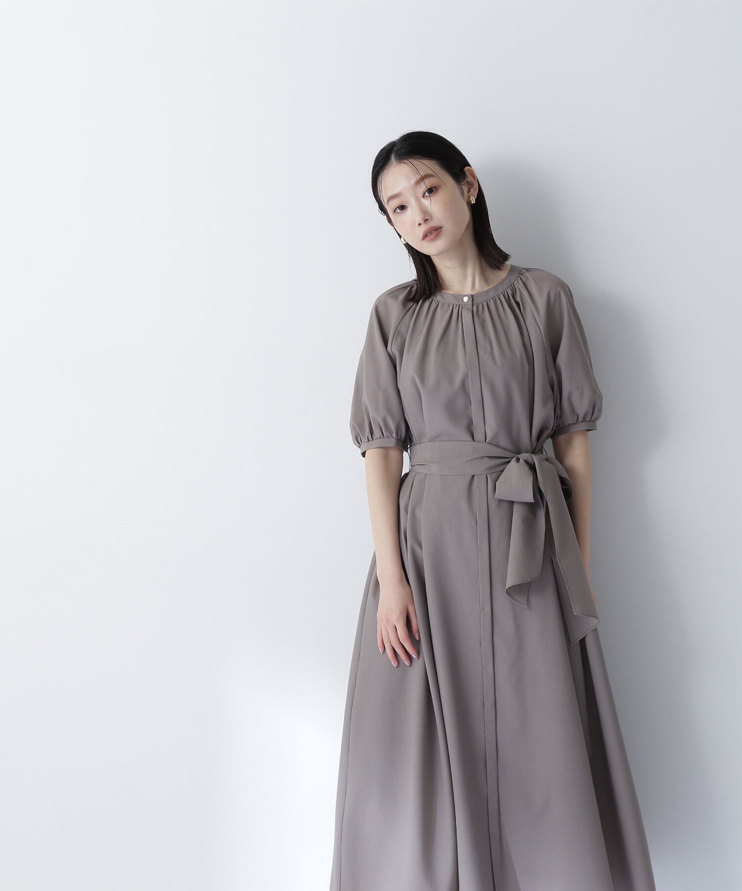 【ナチュラル ビューティー ベーシック/NATURAL BEAUTY BASIC】のシアーベルテッドギャザーワンピース インテリア・キッズ・メンズ・レディースファッション・服の通販 founy(ファニー) 　ファッション　Fashion　レディースファッション　WOMEN　ワンピース　Dress　おすすめ　Recommend　インナー　Inner　キャミワンピース　Cami Dress　シアー　Sheer　フロント　Front　リボン　Ribbon　ブラウン|ID: prp329100004558428 ipo3291000000032367610