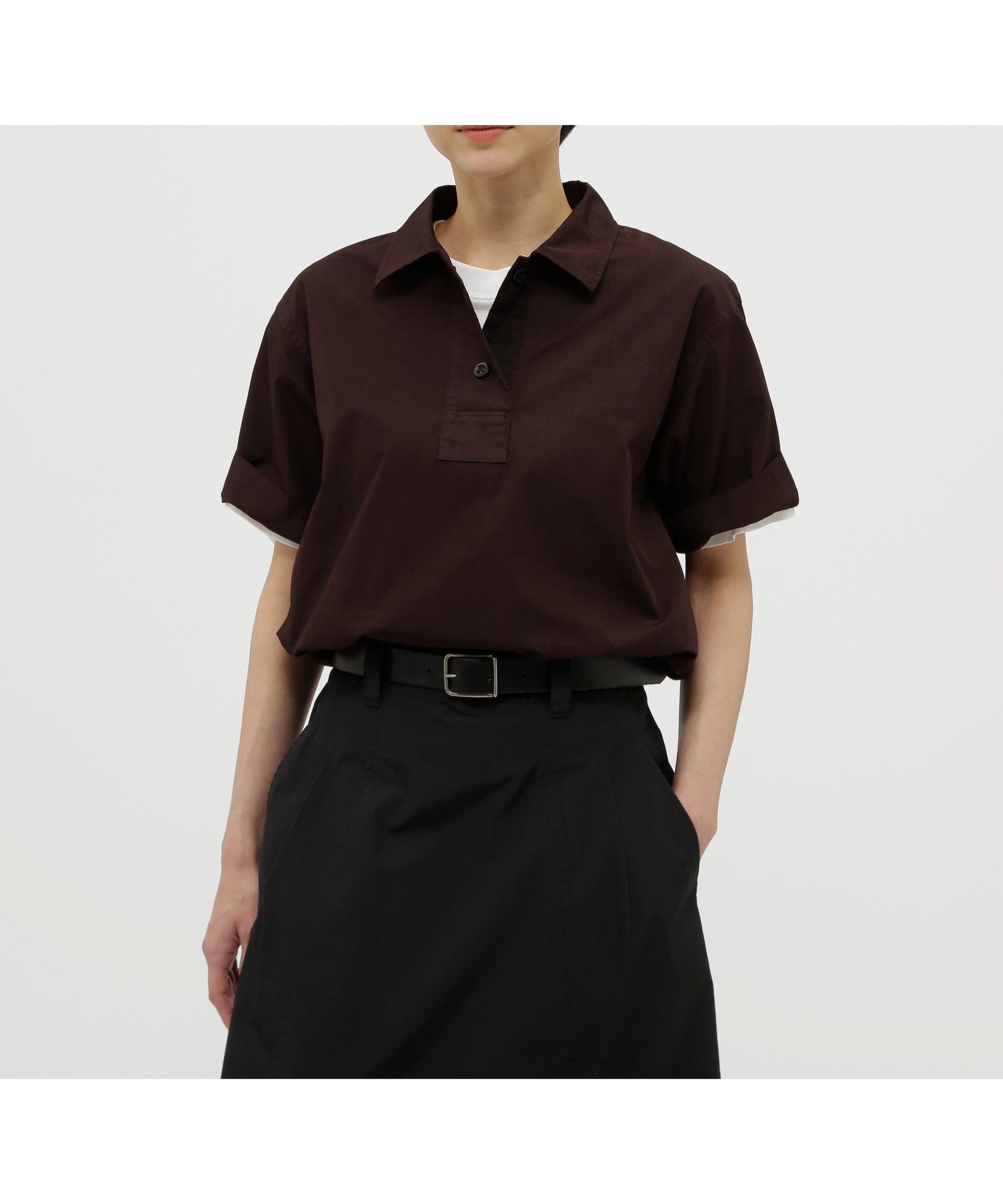 【マーガレットハウエル/MARGARET HOWELL】のCOMPACT COTTON POPLIN SHIRT インテリア・キッズ・メンズ・レディースファッション・服の通販 founy(ファニー) 　ファッション　Fashion　レディースファッション　Fashion for Women　トップス・カットソー　Cut & Sew Tops　シャツ・ブラウス・オフィスカジュアル　Elegant Blouses & Button-Ups　スリット　Slit, Slit Detail　ベーシック　Basic, Essential　ポロシャツ　Polo Shirt, Collared Tee　DARK BROWN2|ID: prp329100004558812 ipo3291000000032711847