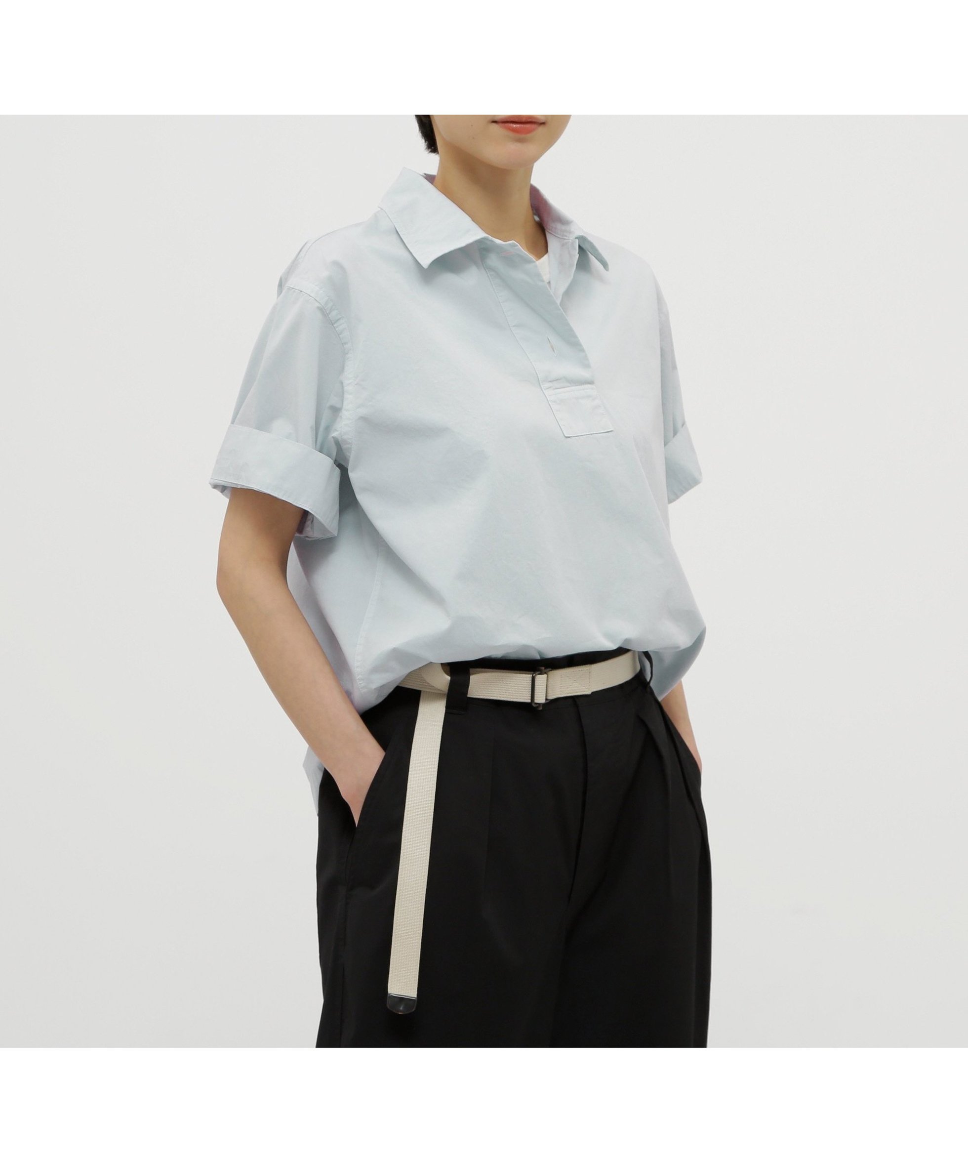 【マーガレットハウエル/MARGARET HOWELL】のCOMPACT COTTON POPLIN SHIRT インテリア・キッズ・メンズ・レディースファッション・服の通販 founy(ファニー) 　ファッション　Fashion　レディースファッション　Fashion for Women　トップス・カットソー　Cut & Sew Tops　シャツ・ブラウス・オフィスカジュアル　Elegant Blouses & Button-Ups　スリット　Slit, Slit Detail　ベーシック　Basic, Essential　ポロシャツ　Polo Shirt, Collared Tee　PALE BLUE1|ID: prp329100004558812 ipo3291000000032711849