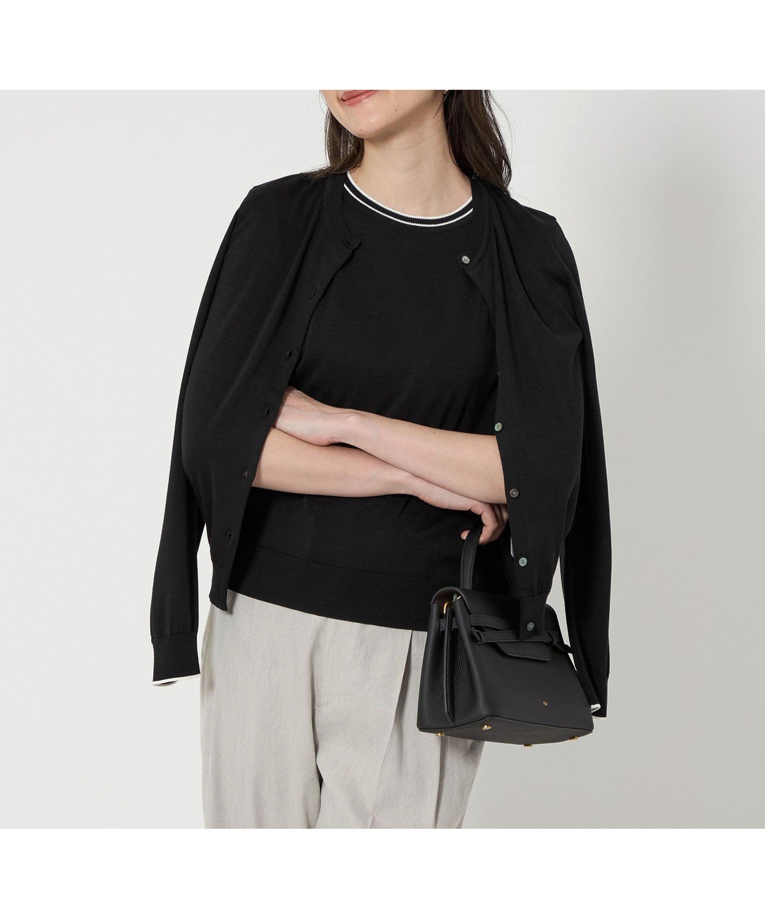 【ユナイテッドアローズ/UNITED ARROWS】のコットンシルク 18G クルーネック カーディガン インテリア・キッズ・メンズ・レディースファッション・服の通販 founy(ファニー) 　ファッション　Fashion　レディースファッション　Fashion for Women　トップス・カットソー　Cut & Sew Tops　カーディガン・羽織り　Layered Style Cardigans　おすすめ　Recommended / Our Picks　アンサンブル　Ensemble Set　カーディガン　Cardigan, Knitwear　シルク　Silk, 100% Silk　シンプル　Simple, Minimal　ベーシック　Basic, Essential　夏　Summer　BLACK|ID: prp329100004558961 ipo3291000000033380291