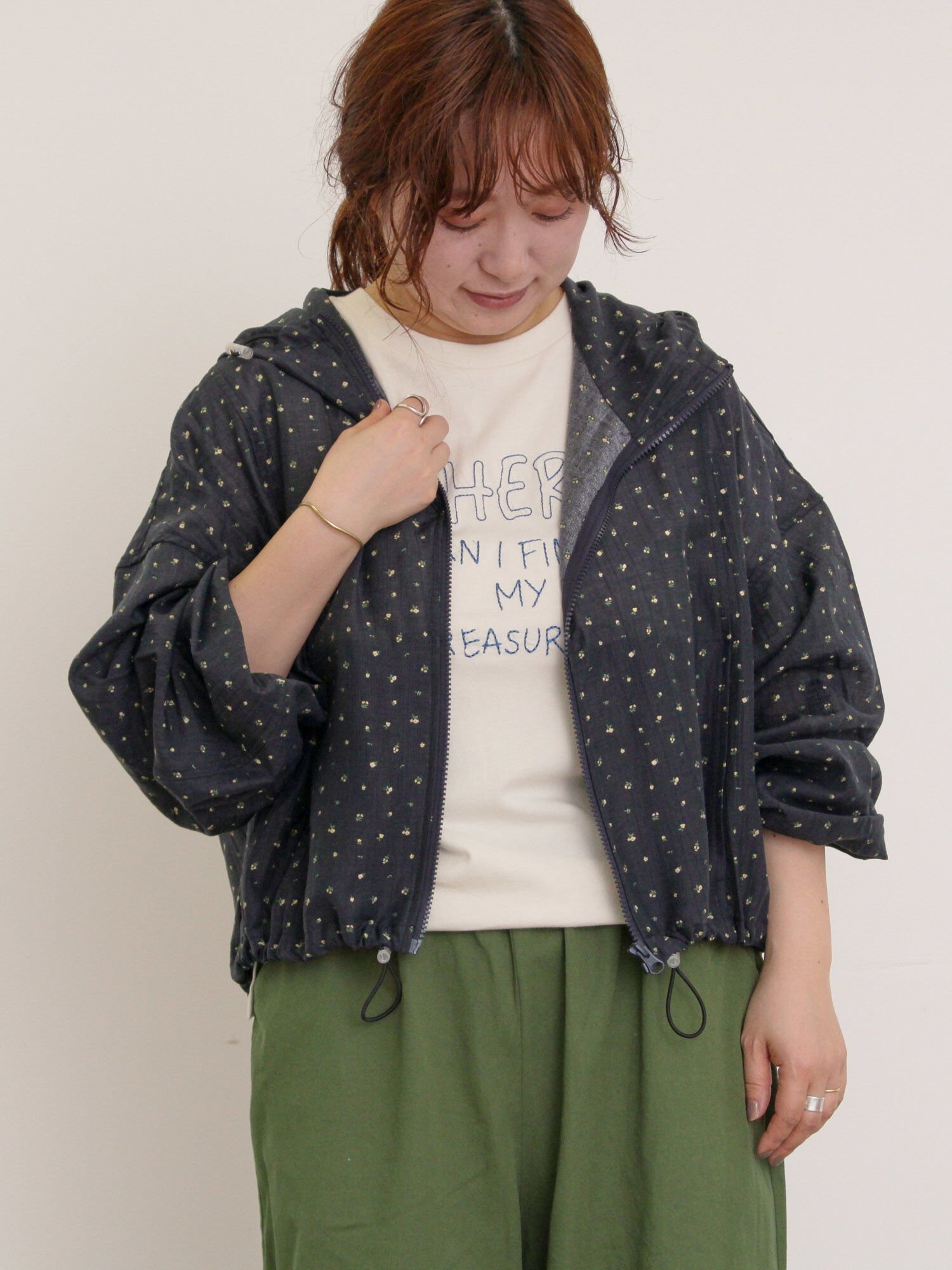 【サマンサモスモス/Samansa Mos2】の柄アソートシアーブルゾン インテリア・キッズ・メンズ・レディースファッション・服の通販 founy(ファニー) 　ファッション　Fashion　レディースファッション　Fashion for Women　アウター　Coat / Outerwear Collection　ブルゾンジャケット・スポーティアウター　Blouson Jackets　シアー　Sheer, See-Through　シンプル　Simple, Minimal　ブルゾン　Blouson, Bomber Jacket　旅行　Travel　無地　Plain, Solid Color　ブラック|ID: prp329100004558962 ipo3291000000032720683