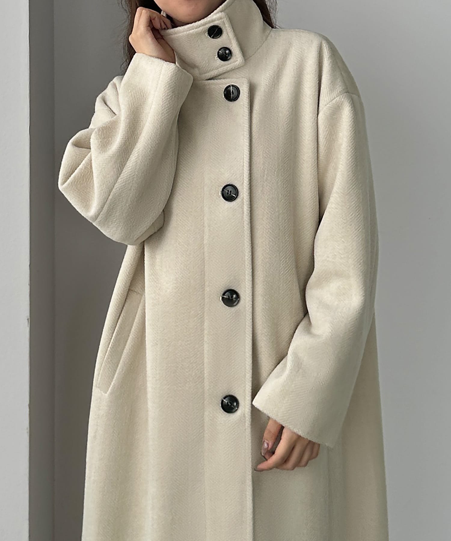 【ジュノア/JUNOAH】のLouere シャギーオーバーコート インテリア・キッズ・メンズ・レディースファッション・服の通販 founy(ファニー) 　ファッション　Fashion　レディースファッション　WOMEN　アウター　Coat Outerwear　コート　Coats　アクリル　Acrylic　アイボリー|ID: prp329100004559372 ipo3291000000032298348