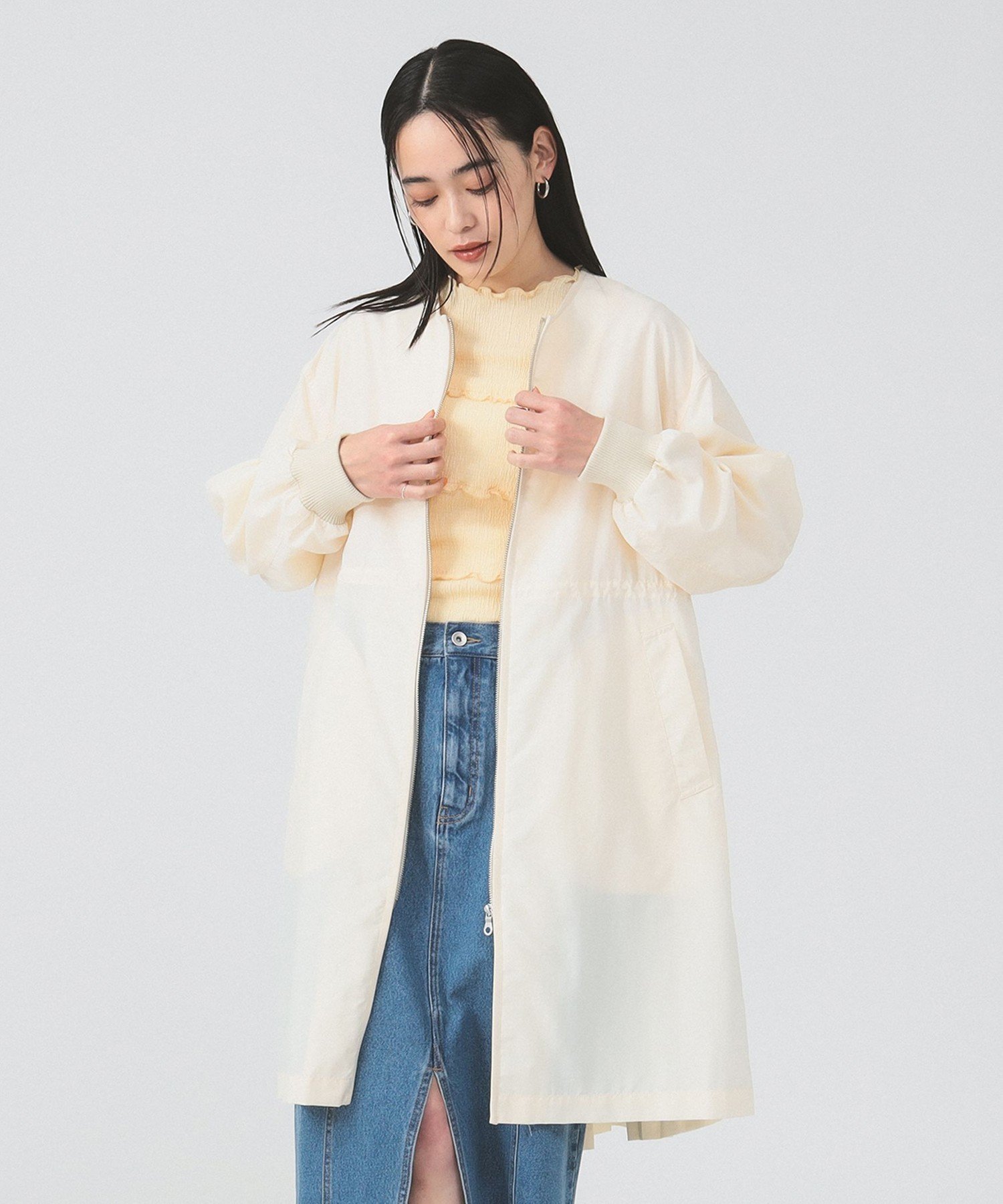 【ビームス ウイメン/BEAMS】の【6/12再値下げ】バックタック ジップ コート インテリア・キッズ・メンズ・レディースファッション・服の通販 founy(ファニー) 　ファッション　Fashion　レディースファッション　Fashion for Women　アウター　Coat / Outerwear Collection　コート・ロングコート・ピーコート　Long Coats, Peacoats & More　春　Spring　カーディガン　Cardigan, Knitwear　軽量　Lightweight, Ultra Light　ジップ　Zip, Zipper　ドローコード　Drawcord, Drawstring Cord　人気　Popular, Best Seller　フラップ　Flap, Flap Pocket　プリーツ　Pleats, Pleated　ポケット　Pocket, Pocket Detail　羽織　Haori, Light Jacket　おすすめ　Recommended / Our Picks　OFF WHITE|ID: prp329100004559412 ipo3291000000033334185