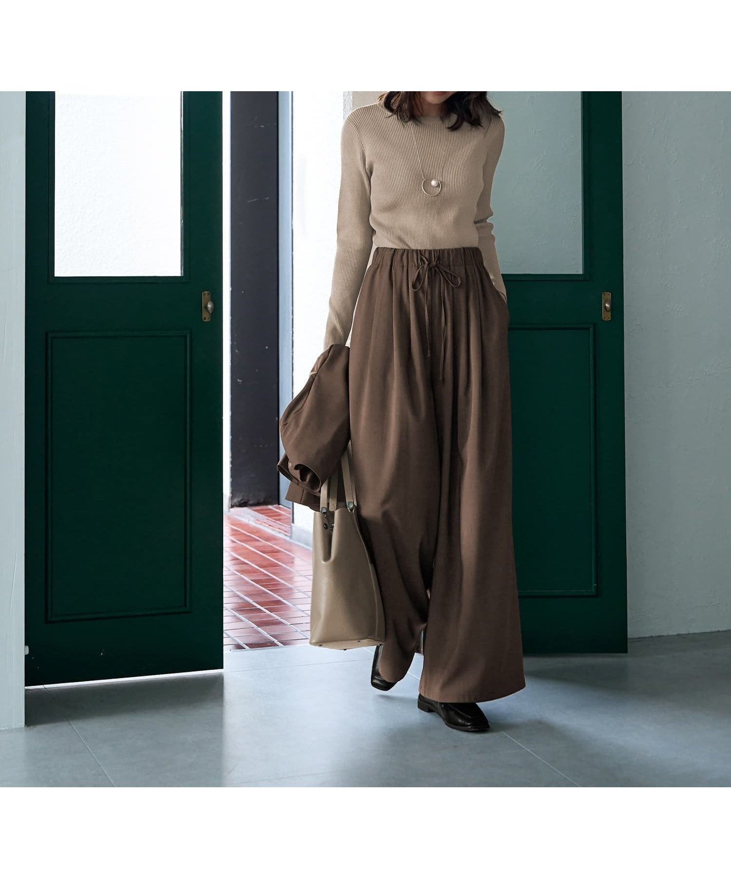 【スタイルデリ/STYLE DELI】のキレイめ3タックリラックスパンツ インテリア・キッズ・メンズ・レディースファッション・服の通販 founy(ファニー) 　ファッション　Fashion　レディースファッション　Fashion for Women　パンツ　Pants & Trousers　カットソー　Cut and Sewn Top　ジャケット　Jacket, Outerwear　スーツ　Suit, Formalwear　セットアップ　Set-Up, Coordinated Outfit　ダウン　Down, Puffer　リボン　Ribbon, Bow　リラックス　Relax, Relaxed Fit　ワイド　Wide, Wide Fit　夏　Summer　長袖　Long Sleeve, Full Sleeve　ニュアンスブラウン|ID: prp329100004559459 ipo3291000000032715460
