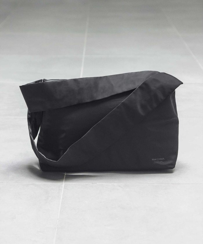【ビューティ&ユース ユナイテッドアローズ/BEAUTY&YOUTH / UNITED ARROWS】のYAK PAK * monkey time 2WAY ショルダー バッグ インテリア・キッズ・メンズ・レディースファッション・服の通販 founy(ファニー) https://founy.com/ ファッション Fashion レディースファッション Fashion for Women バッグ Bags ショルダー Shoulder, Shoulder Strap ポケット Pocket, Pocket Detail メッシュ Mesh, Net Fabric 人気 Popular, Best Seller 再入荷 Restock / Back in Stock 別注 Limited Edition, Custom Order |ID: prp329100004559540 ipo3291000000032698736