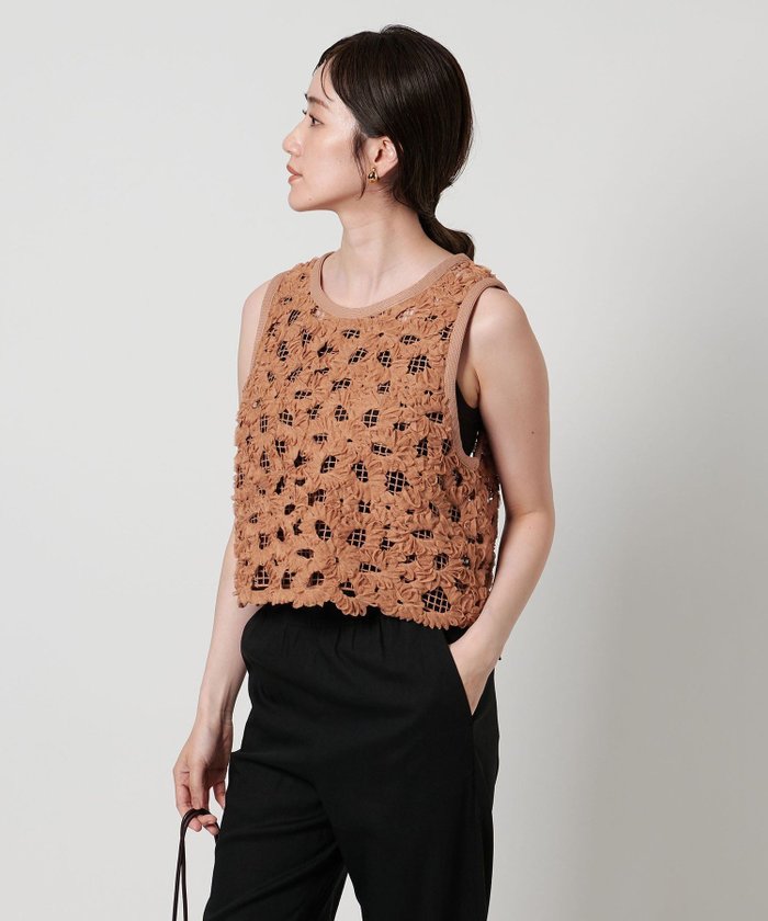 【ユナイテッドアローズ/UNITED ARROWS】のチュール メッシュ ベスト インテリア・キッズ・メンズ・レディースファッション・服の通販 founy(ファニー) https://founy.com/ ファッション Fashion レディースファッション Ladies' Fashion Online アウター Coat Outerwear トップス・カットソー Tops/Tshirt ベスト/ジレ Gilets/Vests おすすめ Recommend コンパクト Compact シアー Sheer スクエア Square スタイリッシュ Stylish チュール Tulle トリミング Trimming ベスト Vest メッシュ Mesh モチーフ Motif ワイド Wide |ID: prp329100004559541 ipo3291000000032626363