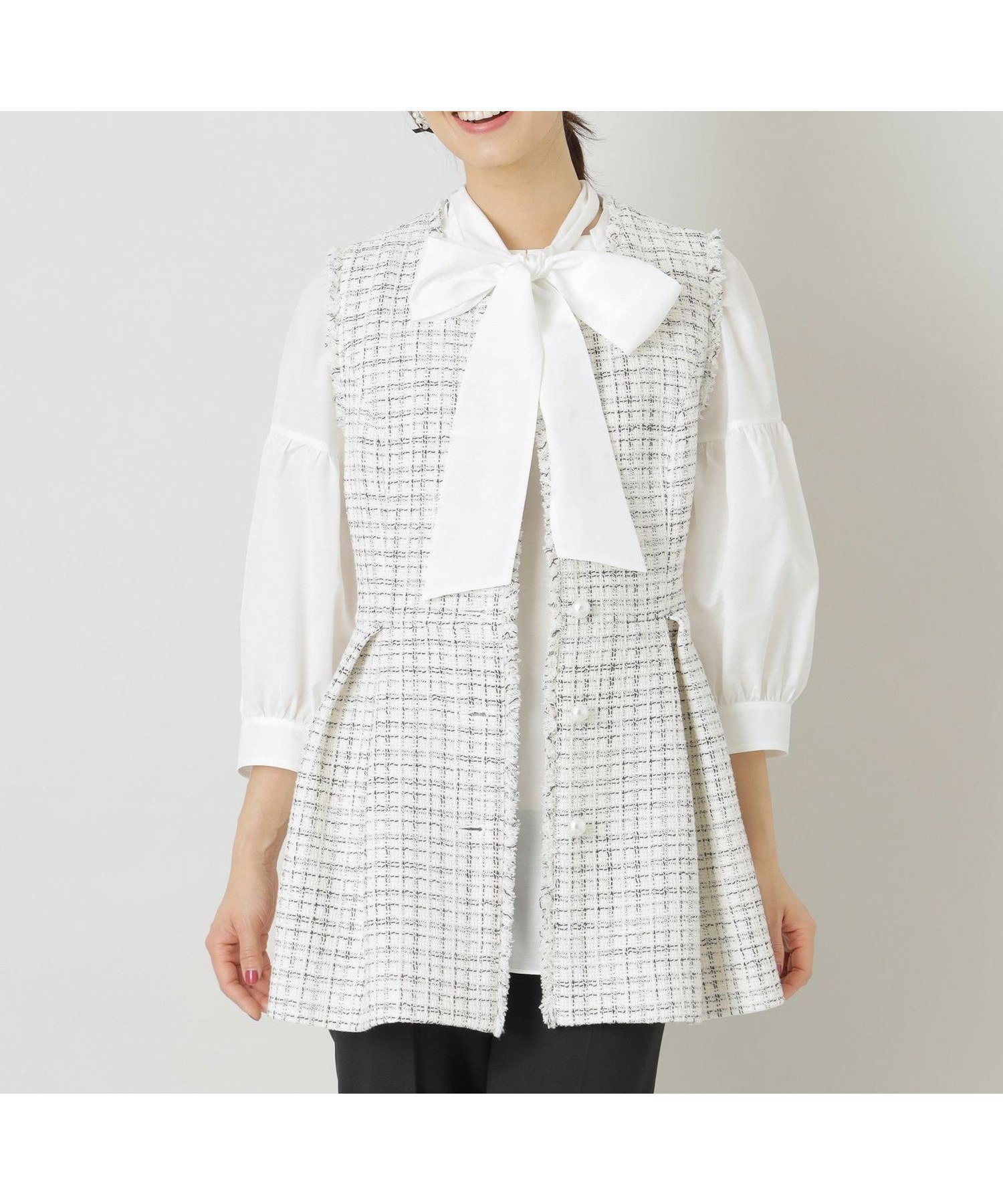 【トゥー ビー シック/TO BE CHIC】のモノトーンコットンツイード ジレ インテリア・キッズ・メンズ・レディースファッション・服の通販 founy(ファニー) 　ファッション　Fashion　レディースファッション　WOMEN　アウター　Coat Outerwear　トップス・カットソー　Tops/Tshirt　ベスト/ジレ　Gilets/Vests　インナー　Inner　カットソー　Cut And Sew　ツイード　Tweed　パール　Pearl　オフホワイト1|ID: prp329100004559554 ipo3291000000032236501
