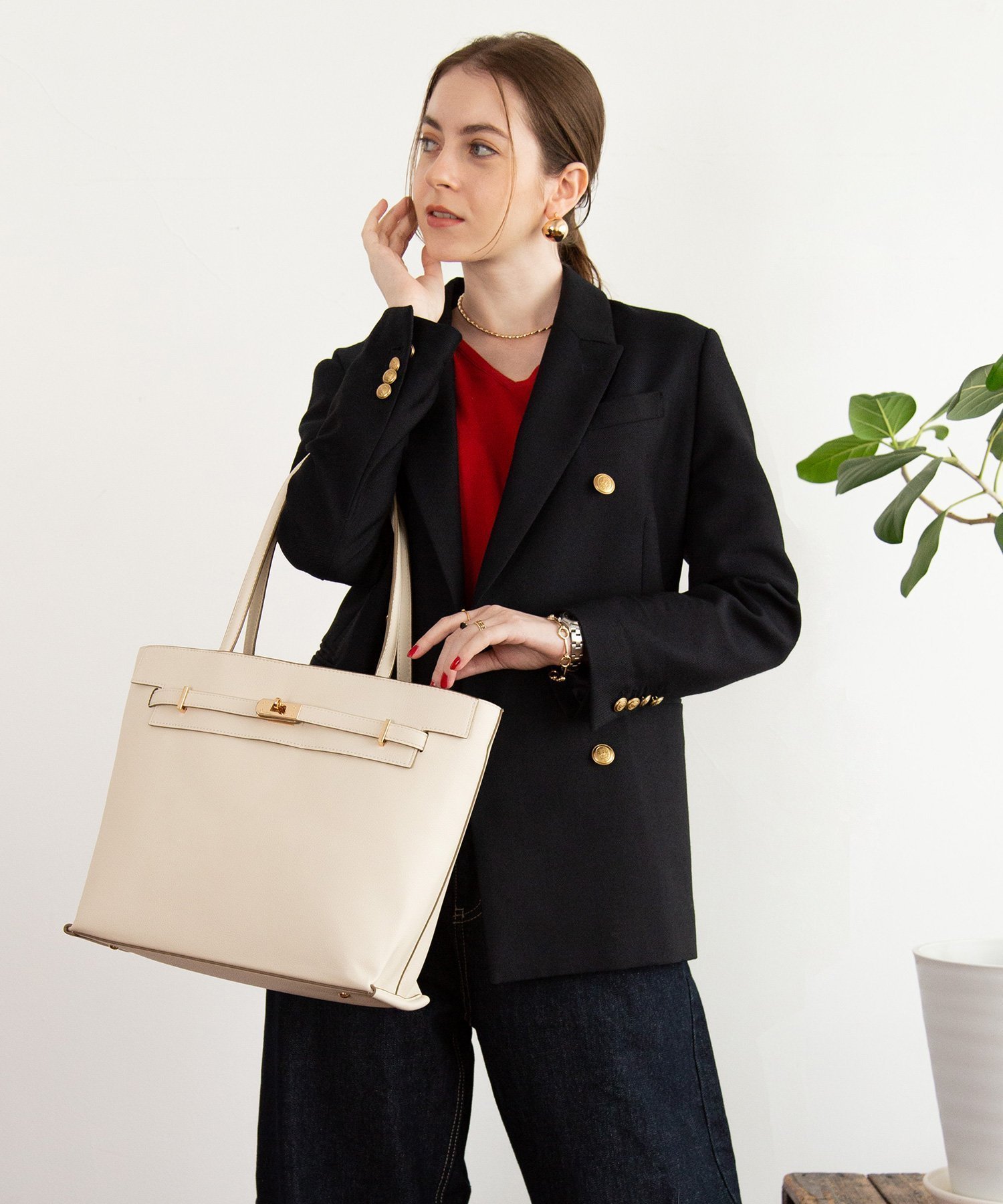 【イストワール/Histoire】のstyiro/ベルト金具 A4トートバッグ インテリア・キッズ・メンズ・レディースファッション・服の通販 founy(ファニー) 　ファッション　Fashion　レディースファッション　WOMEN　バッグ　Bag　ベルト　Belts　エレガント 上品　Elegant　軽量　Lightweight　シンプル　Simple　タンブラー　Tumbler　トレンド　Trend　フェイクレザー　Faux Leather　フォーマル　Formal　ラベンダー　Lavender　ワンポイント　One Point　おすすめ　Recommend　夏　Summer　ビジネス 仕事 通勤　Business　IV|ID: prp329100004559572 ipo3291000000032236630
