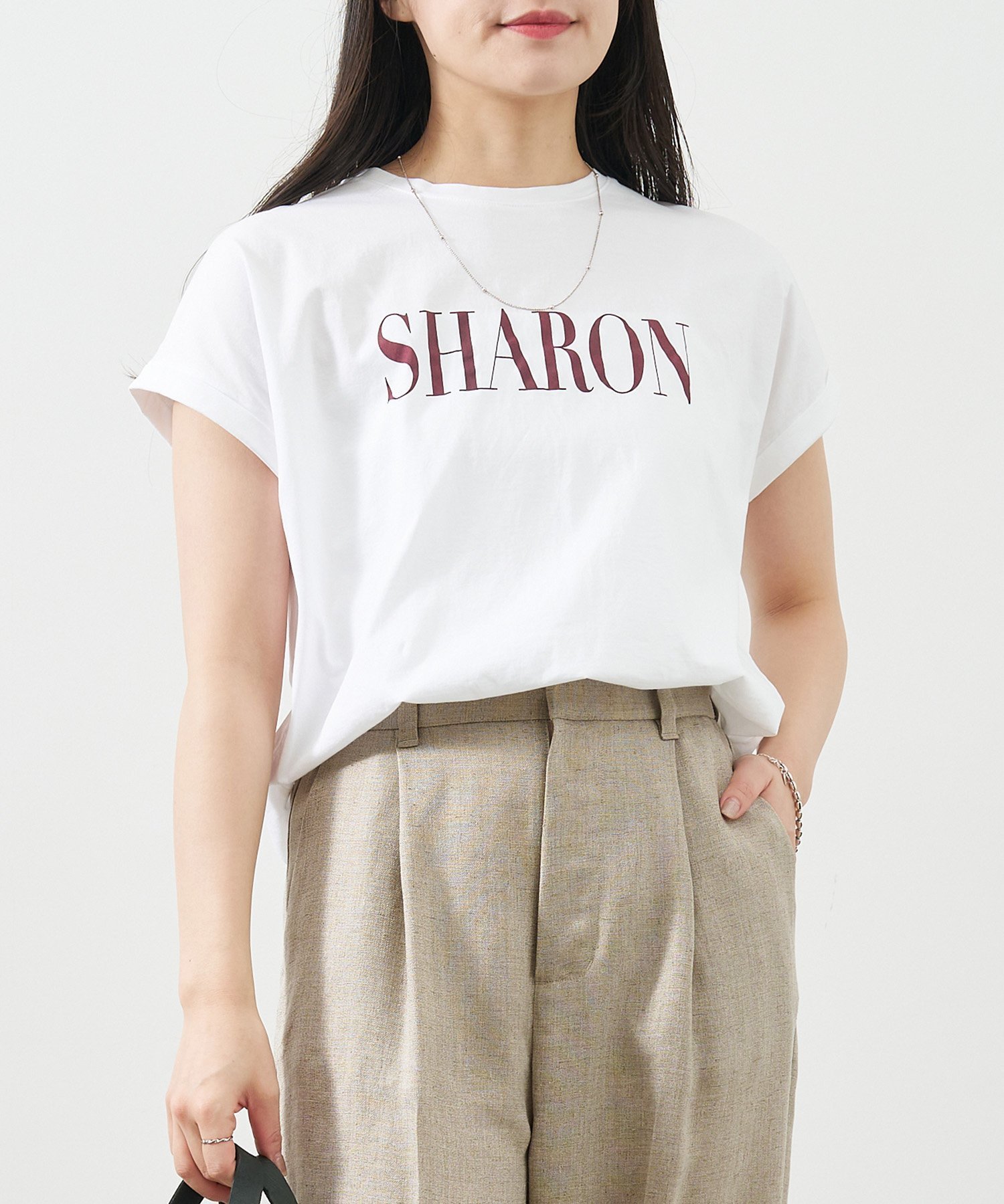 【マイカ ディール/MICA & DEAL】のSHARON ロゴヘムラウンドT-shirt 2サイズ展開 人気、トレンドファッション・服の通販 founy(ファニー) 　ファッション　Fashion　レディースファッション　WOMEN　トップス・カットソー　Tops/Tshirt　シャツ/ブラウス　Shirts/Blouses　ロング / Tシャツ　T-Shirts　シルク　Silk　人気　Popularity　プリント　Print　ヘムライン　Hemline　 other-1|ID: prp329100004559600 ipo3291000000032236850