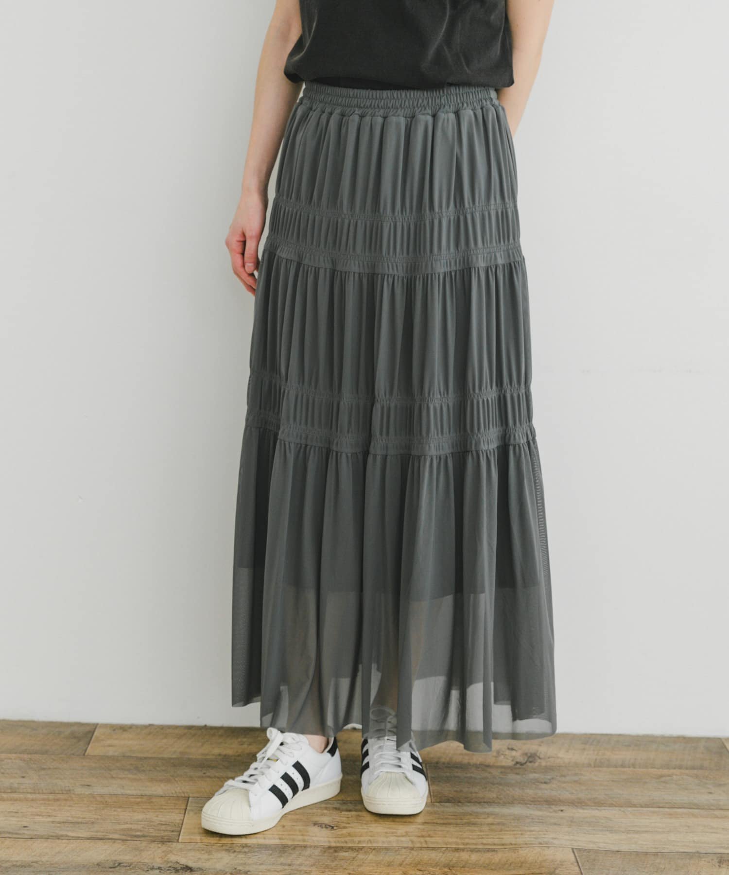 【その他のブランド/Other】のチュールシャーリングスカート 人気、トレンドファッション・服の通販 founy(ファニー) 　ファッション　Fashion　レディースファッション　WOMEN　スカート　Skirt　2025年　2025　2025春夏・S/S　Ss,Spring/Summer,2025　ギャザー　Gather　シアー　Sheer　スニーカー　Sneakers　エレガント 上品　Elegant　夏　Summer　S/S・春夏　Ss・Spring/Summer　 other-1|ID: prp329100004559606 ipo3291000000032367249