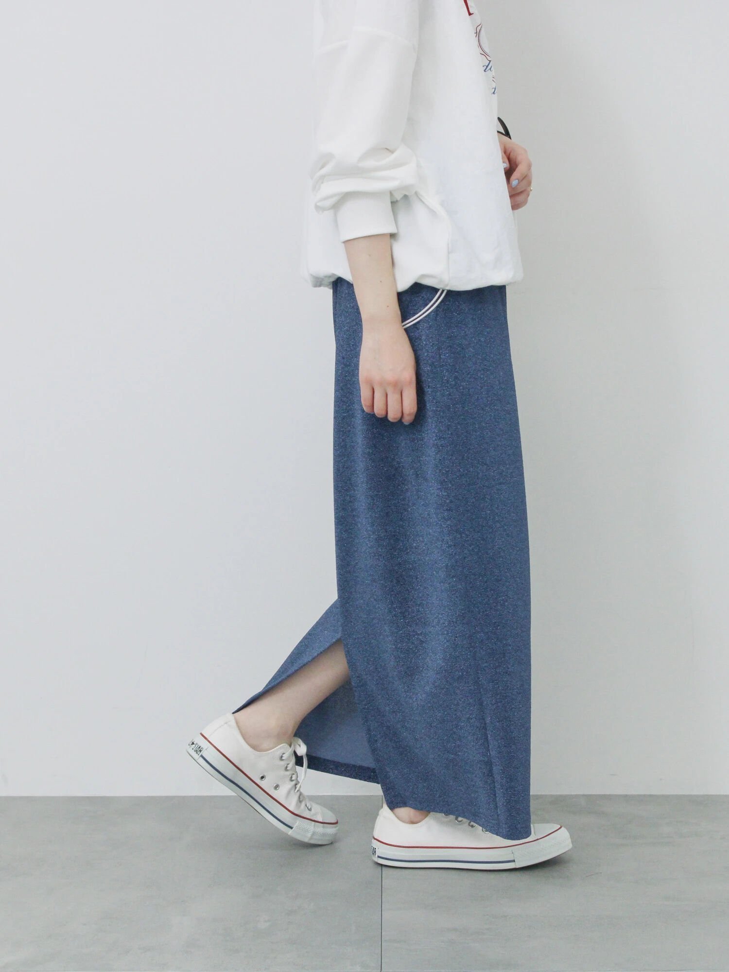 【サマンサモスモス/Samansa Mos2】のラメナロースカート インテリア・キッズ・メンズ・レディースファッション・服の通販 founy(ファニー) 　ファッション　Fashion　レディースファッション　Fashion for Women　スカート　Skirts　おすすめ　Recommended / Our Picks　スニーカー　Sneakers, Trainers　スポーティ　Sporty, Casual Athletic　スマート　Smart, Elegant　スリット　Slit, Slit Detail　エレガント 上品　Elegant　ブルー|ID: prp329100004559682 ipo3291000000032724936