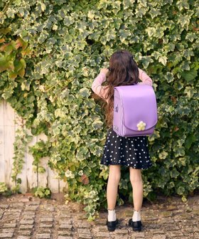 【シフォン/SHIFFON / KIDS】のデイジーハーフスタイルランドセル【即納】 人気、トレンドファッション・服の通販 founy(ファニー) ファッション Fashion キッズファッション KIDS クッション Cushion クラシカル Classical 巾着 Purse 抗菌 Antibacterial 軽量 Lightweight スカーフ Scarf ダメージ Damage パイピング Piping フィット Fit フラット Flat プリント Print プレート Plate ポケット Pocket ポーチ Pouch ミニスカート Mini Skirt ラウンド Round |ID:prp329100004559744