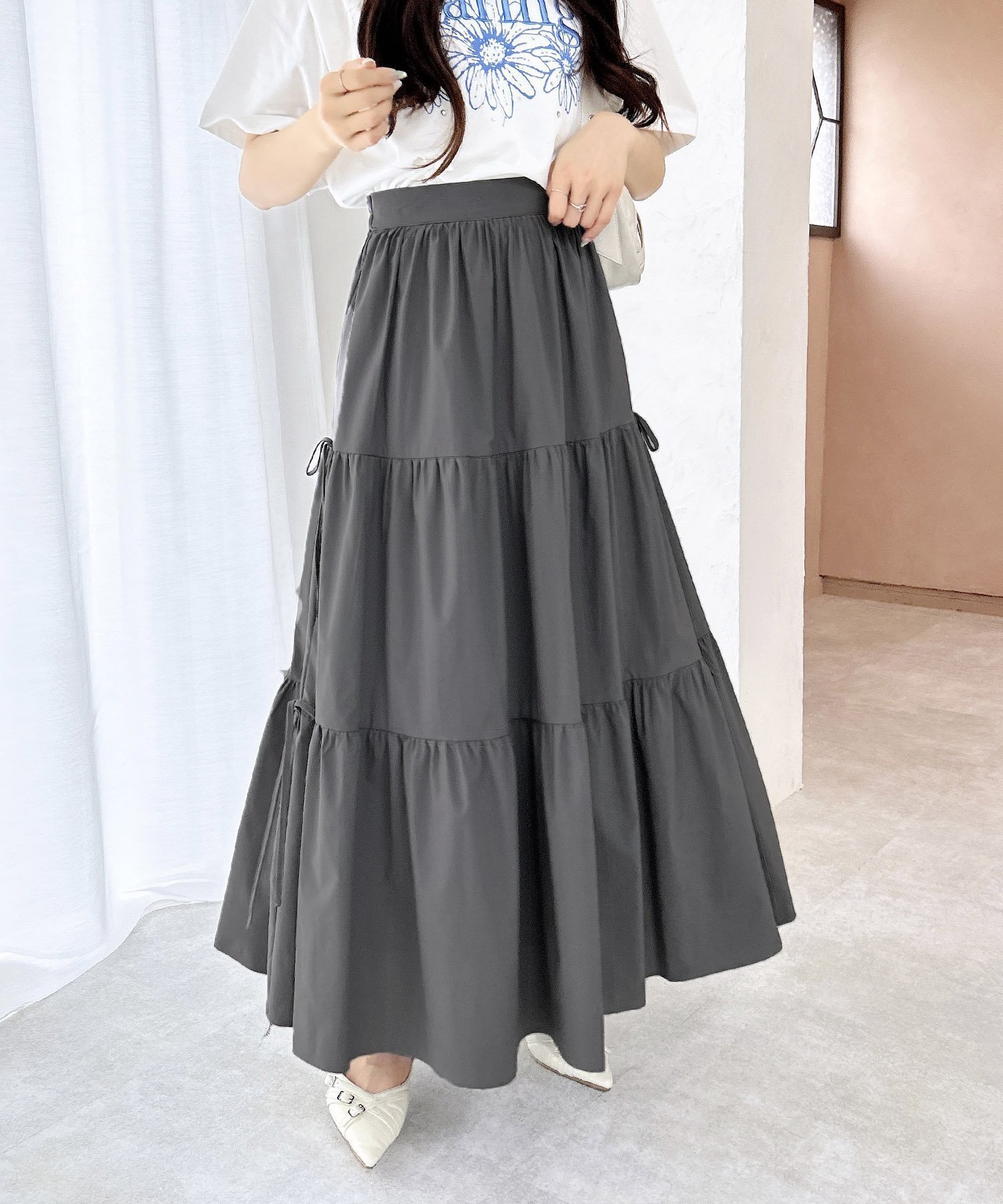 【イング/INGNI】のINGNI/PeサイドリボンティアードSK インテリア・キッズ・メンズ・レディースファッション・服の通販 founy(ファニー) 　ファッション　Fashion　レディースファッション　WOMEN　スカート　Skirt　おすすめ　Recommend　ガーリー　Girly　ショート　Short　スマホ　Smartphone　ティアードスカート　Tiered Skirt　トレンド　Trend　フィット　Fit　リボン　Ribbon　ロング　Long　グレー|ID: prp329100004559894 ipo3291000000032239125