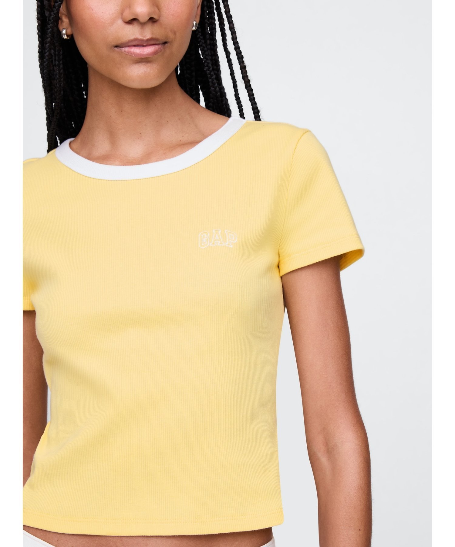 【ギャップ/GAP】のリブ クロップド GAPロゴTシャツ インテリア・キッズ・メンズ・レディースファッション・服の通販 founy(ファニー) 　ファッション　Fashion　レディースファッション　WOMEN　トップス・カットソー　Tops/Tshirt　シャツ/ブラウス　Shirts/Blouses　ロング / Tシャツ　T-Shirts　クロップド　Cropped　ショート　Short　ストレート　Straight　半袖　Short Sleeve　PALE BANANA 12-0824TCX|ID: prp329100004560028 ipo3291000000032240277