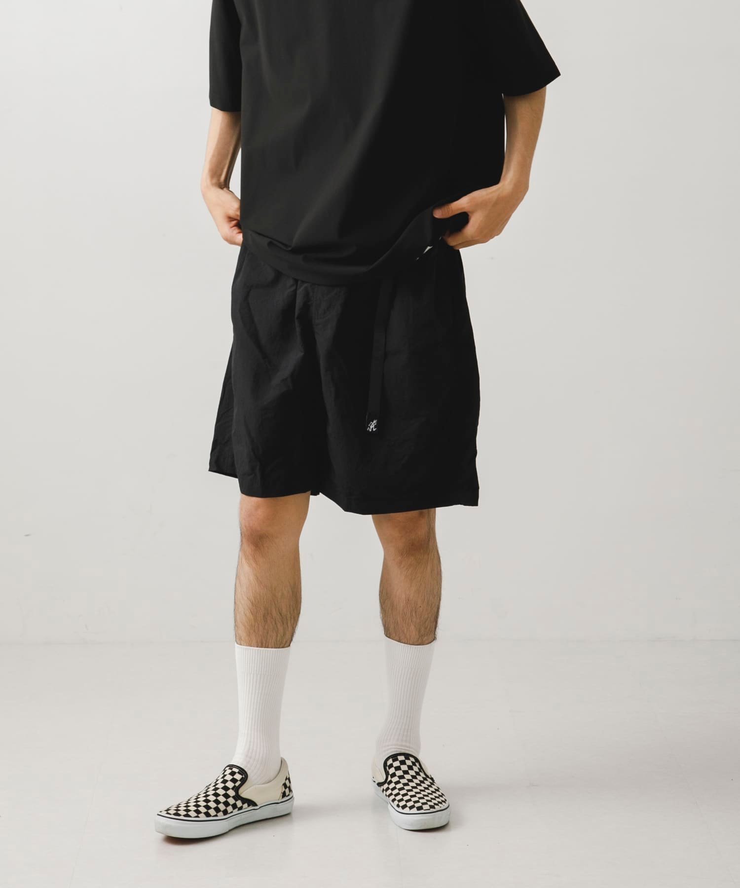 【ユーアールビーエス/URBS / URBAN RESEARCH / MEN】のGramicci / LOWERCASE NYLON LOOSE SHORT インテリア・キッズ・メンズ・レディースファッション・服の通販 founy(ファニー) 　ファッション　Fashion　メンズファッション　Fashion for Men　アウトドア　Outdoor Clothing　コラボ　Collaboration, Collab　ショーツ　Shorts, Short Pants　スポーツ　Sports, Activewear　フィット　Fit, Slim Fit　リラックス　Relax, Relaxed Fit　ワッシャー　Washer, Crinkled Finish　S/S・春夏　SS, Spring/Summer, Warm Season　夏　Summer　2025年　2025　2025春夏・S/S　Spring/Summer 2025 SS25　BLACK|ID: prp329100004560154 ipo3291000000032755184
