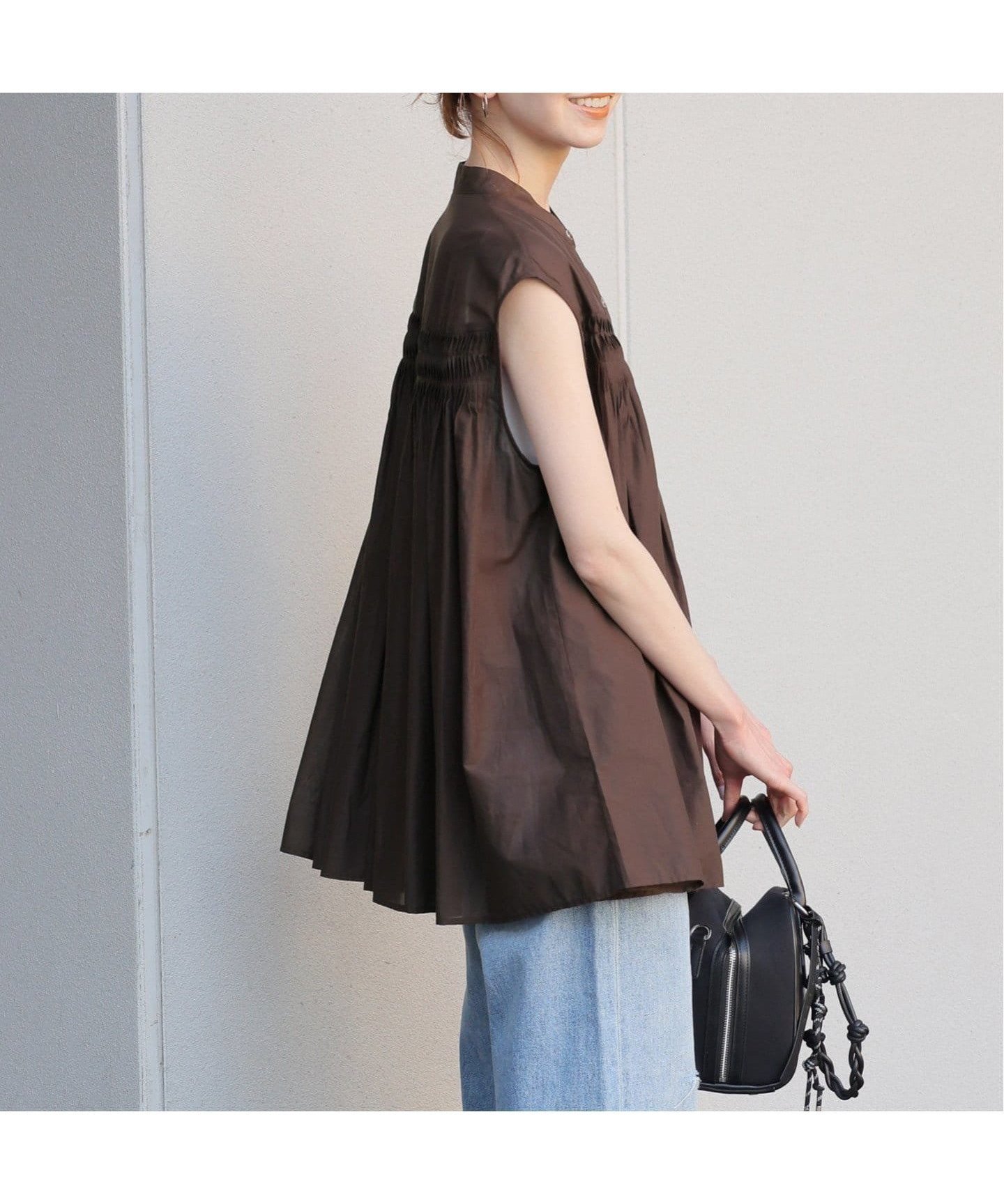 【ジャーナルスタンダード/JOURNAL STANDARD】のボイルピンタックノースリーブブラウス インテリア・キッズ・メンズ・レディースファッション・服の通販 founy(ファニー) 　ファッション　Fashion　レディースファッション　Ladies' Fashion Online　トップス・カットソー　Tops/Tshirt　キャミソール / ノースリーブ　No Sleeves　シャツ/ブラウス　Shirts/Blouses　2025年　2025　2025春夏・S/S　Ss,Spring/Summer,2025　ボトム　Bottom　夏　Summer　ブラウン|ID: prp329100004560212 ipo3291000000032682182
