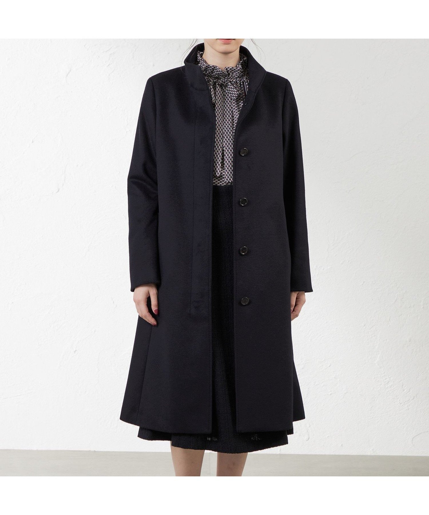 【アマカ/AMACA】のピュアカシミヤスタンドカラーコート インテリア・キッズ・メンズ・レディースファッション・服の通販 founy(ファニー) 　ファッション　Fashion　レディースファッション　WOMEN　アウター　Coat Outerwear　コート　Coats　エレガント 上品　Elegant　カシミヤ　Cashmere　クラシック　Classic　スタンダード　Standard　トライアングル　Triangle　ブラックネイビー|ID: prp329100004560213 ipo3291000000032241753