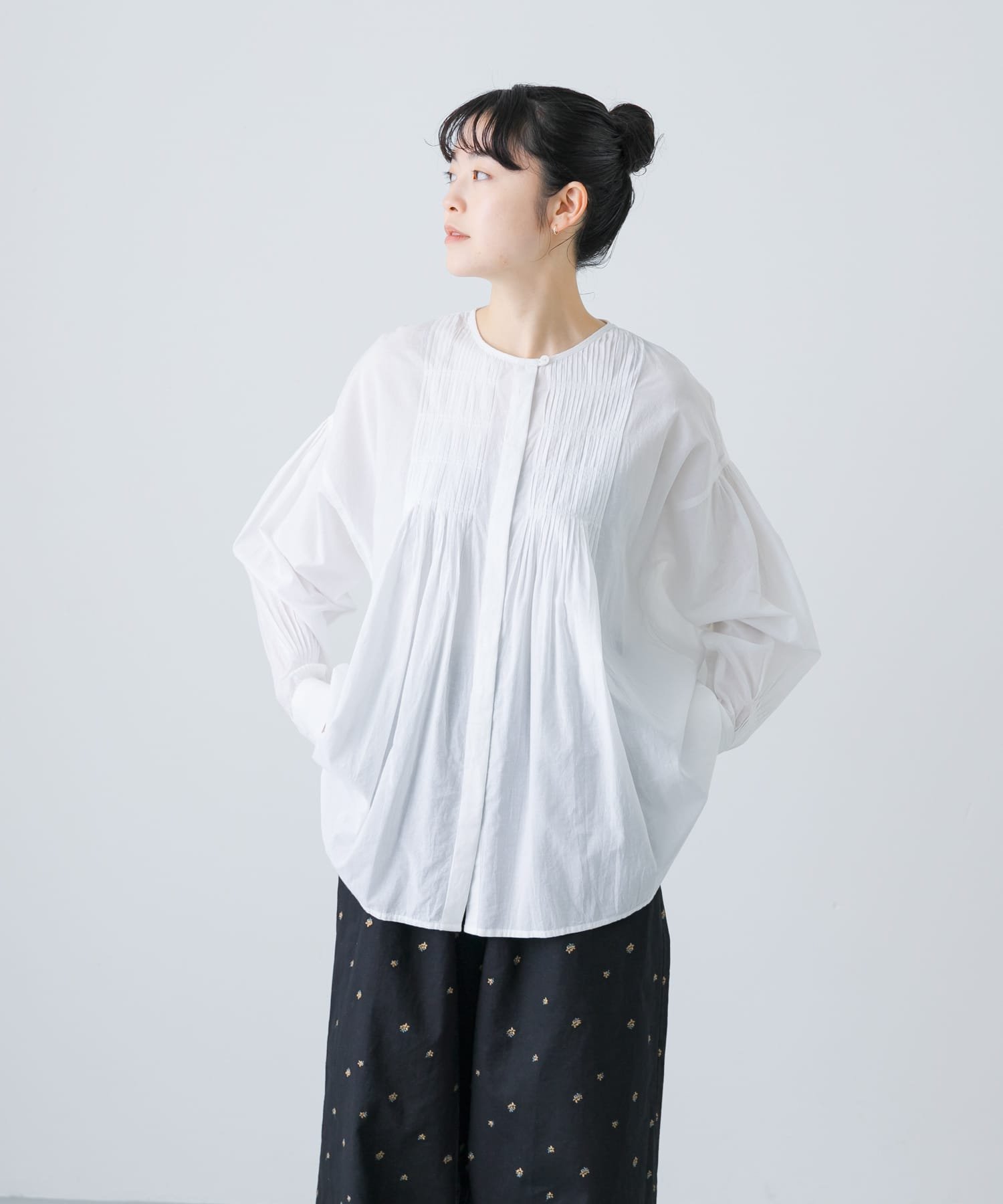 【かぐれ/kagure / URBAN RESEARCH】のコットンピンタックブラウス インテリア・キッズ・メンズ・レディースファッション・服の通販 founy(ファニー) 　ファッション　Fashion　レディースファッション　WOMEN　トップス・カットソー　Tops/Tshirt　シャツ/ブラウス　Shirts/Blouses　2025年　2025　2025春夏・S/S　Ss,Spring/Summer,2025　インド　India　カフス　Cuffs　キャミワンピース　Cami Dress　夏　Summer　S/S・春夏　Ss・Spring/Summer　長袖　Long Sleeve　OFF|ID: prp329100004560214 ipo3291000000032318614