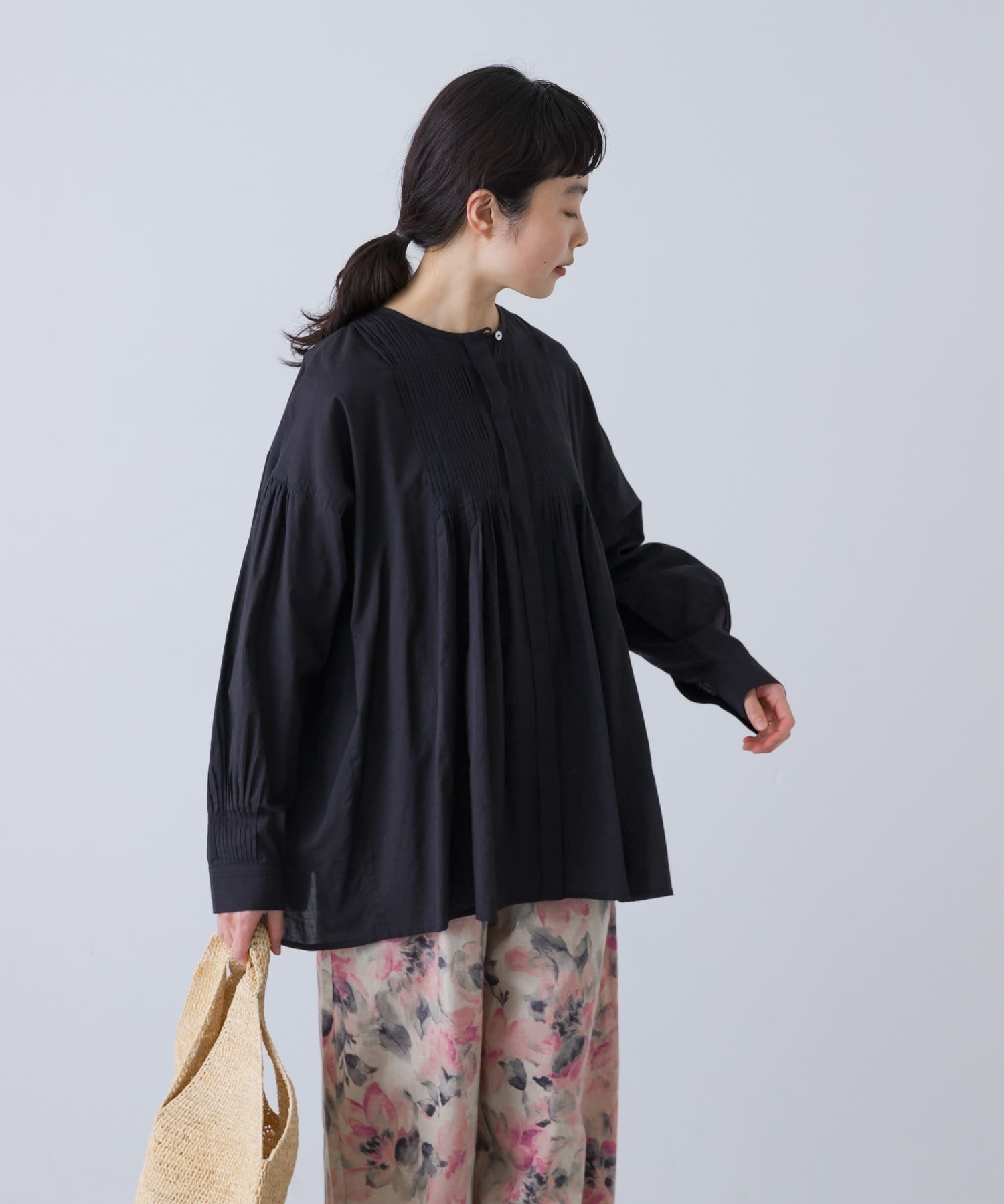 【かぐれ/kagure / URBAN RESEARCH】のコットンピンタックブラウス インテリア・キッズ・メンズ・レディースファッション・服の通販 founy(ファニー) 　ファッション　Fashion　レディースファッション　WOMEN　トップス・カットソー　Tops/Tshirt　シャツ/ブラウス　Shirts/Blouses　2025年　2025　2025春夏・S/S　Ss,Spring/Summer,2025　インド　India　カフス　Cuffs　キャミワンピース　Cami Dress　夏　Summer　S/S・春夏　Ss・Spring/Summer　長袖　Long Sleeve　BLACK|ID: prp329100004560214 ipo3291000000032318616