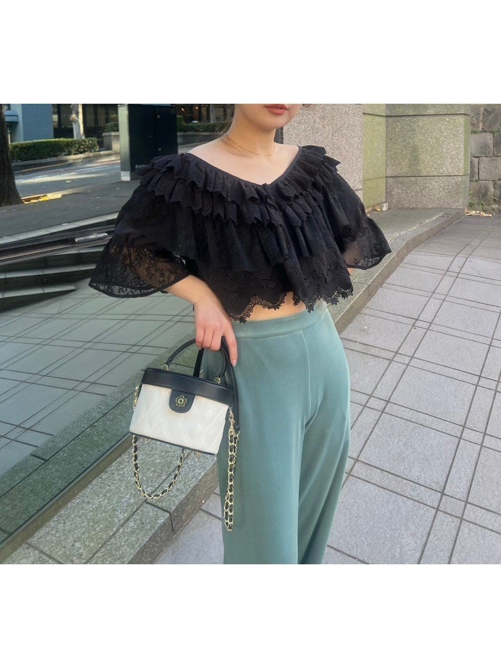 【リリーブラウン/Lily Brown】のヴィンテージライクレースブラウス インテリア・キッズ・メンズ・レディースファッション・服の通販 founy(ファニー) 　雑誌掲載アイテム　Magazine Items　ファッション雑誌　Fashion Magazines　ノンノ　non-no　ファッション　Fashion　レディースファッション　WOMEN　トップス・カットソー　Tops/Tshirt　シャツ/ブラウス　Shirts/Blouses　4月号　April Issue　シンプル　Simple　トレンド　Trend　レース　Race　ロマンティック　Romantic　ヴィンテージ　Vintage　雑誌　Magazine　BLK[009]|ID: prp329100004560215 ipo3291000000032496990