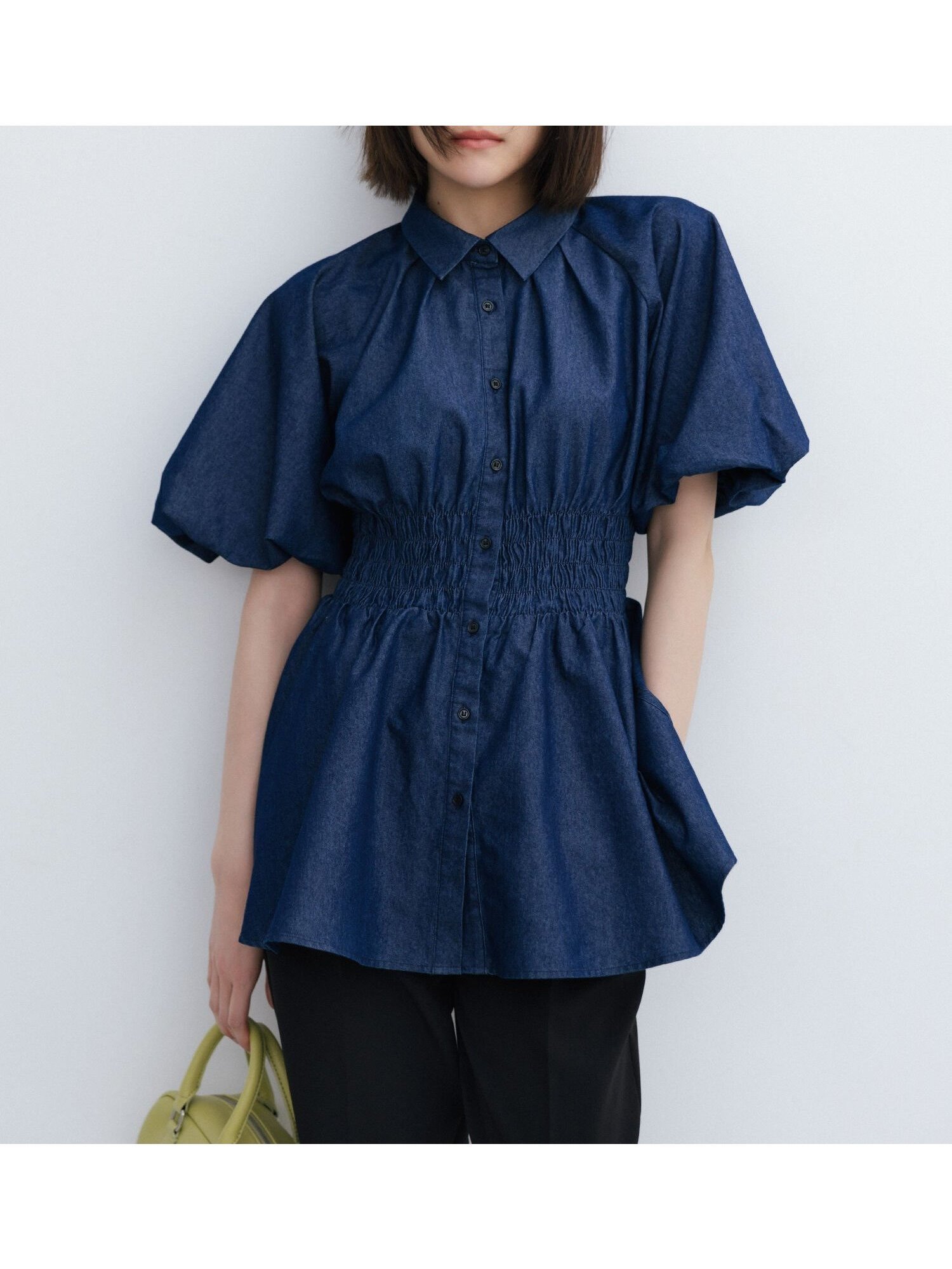【テチチ/Te chichi】の【松井愛莉着用】バルーンスリーブシャツチュニック インテリア・キッズ・メンズ・レディースファッション・服の通販 founy(ファニー) 　ファッションモデル・俳優・女優　Models　女性　Women　松井愛莉　Matsui Airi　ファッション　Fashion　レディースファッション　WOMEN　トップス・カットソー　Tops/Tshirt　シャツ/ブラウス　Shirts/Blouses　2025年　2025　2025春夏・S/S　Ss,Spring/Summer,2025　おすすめ　Recommend　シャーリング　Shirring　ストライプ　Stripe　スリーブ　Sleeve　チュニック　Tunic　バルーン　Balloon　ベーシック　Basic　エレガント 上品　Elegant　夏　Summer　女優　Actress　ネイビー|ID: prp329100004560230 ipo3291000000032241889