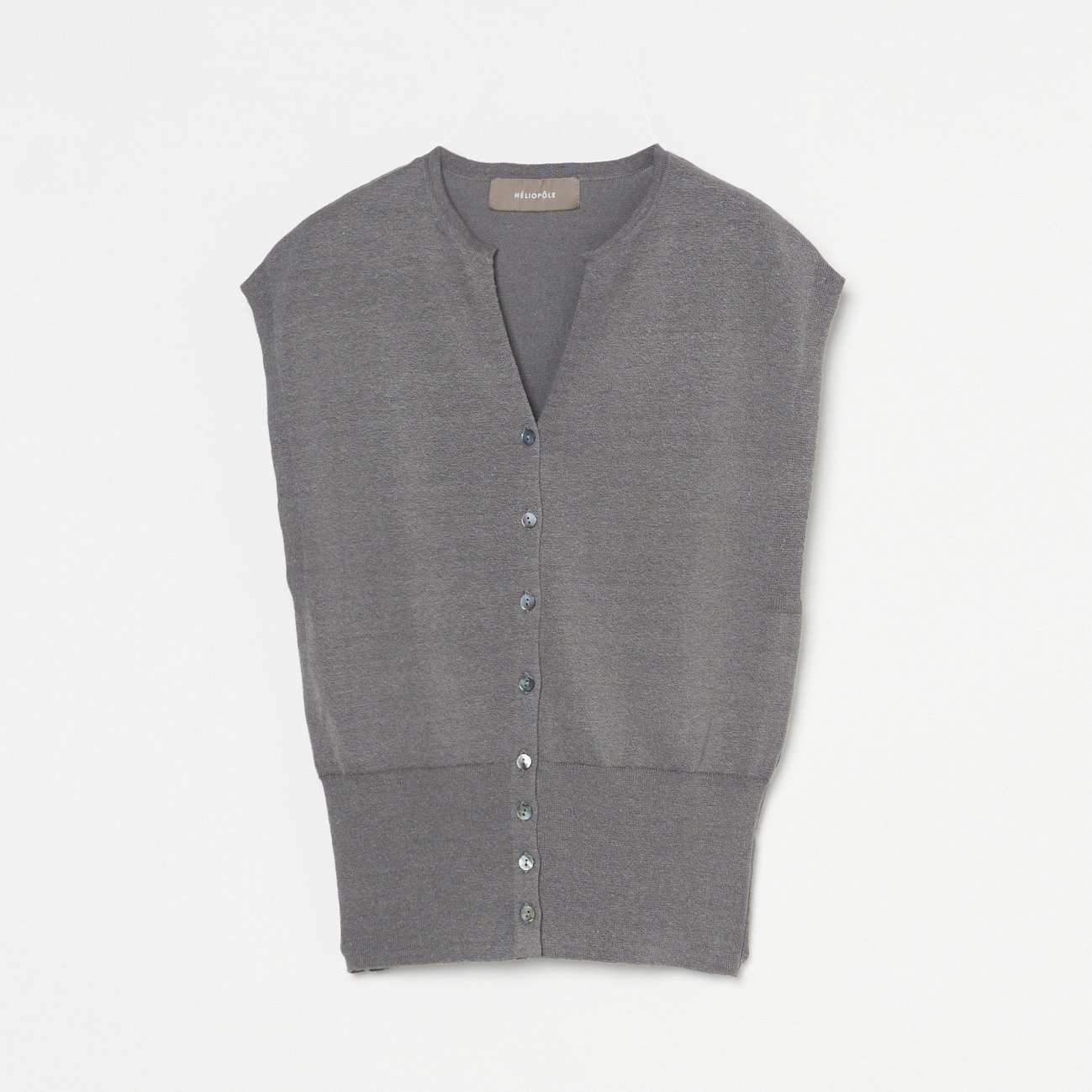 【エリオポール/heliopole】のFRENCH SLEEVE KNIT VEST インテリア・キッズ・メンズ・レディースファッション・服の通販 founy(ファニー) 　ファッション　Fashion　レディースファッション　Ladies' Fashion Online　アウター　Coat Outerwear　トップス・カットソー　Tops/Tshirt　ニット　Knit Tops　ベスト/ジレ　Gilets/Vests　スリーブ　Sleeve　フィット　Fit　フレンチ　French　ベスト　Vest　チャコールグレー|ID: prp329100004560244 ipo3291000000032609653
