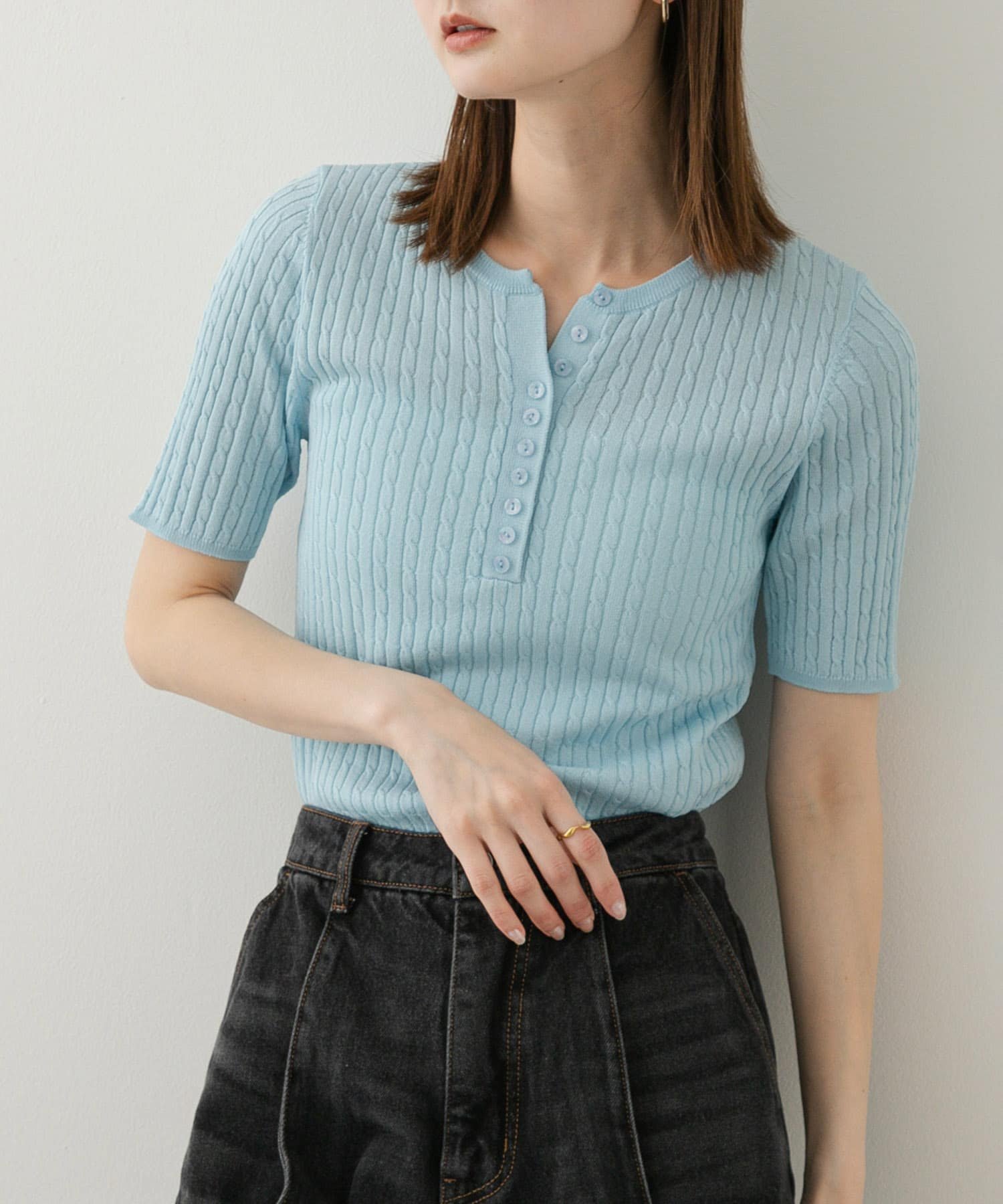 【センスオブプレイス/SENSE OF PLACE by URBAN RESEARCH】のヘンリーネックミニケーブルセーター(半袖) インテリア・キッズ・メンズ・レディースファッション・服の通販 founy(ファニー) 　ファッション　Fashion　レディースファッション　WOMEN　トップス・カットソー　Tops/Tshirt　2025年　2025　2025春夏・S/S　Ss,Spring/Summer,2025　おすすめ　Recommend　インナー　Inner　シンプル　Simple　ジャケット　Jacket　ワイド　Wide　半袖　Short Sleeve　夏　Summer　S/S・春夏　Ss・Spring/Summer　L.BLUE|ID: prp329100004560293 ipo3291000000032242408
