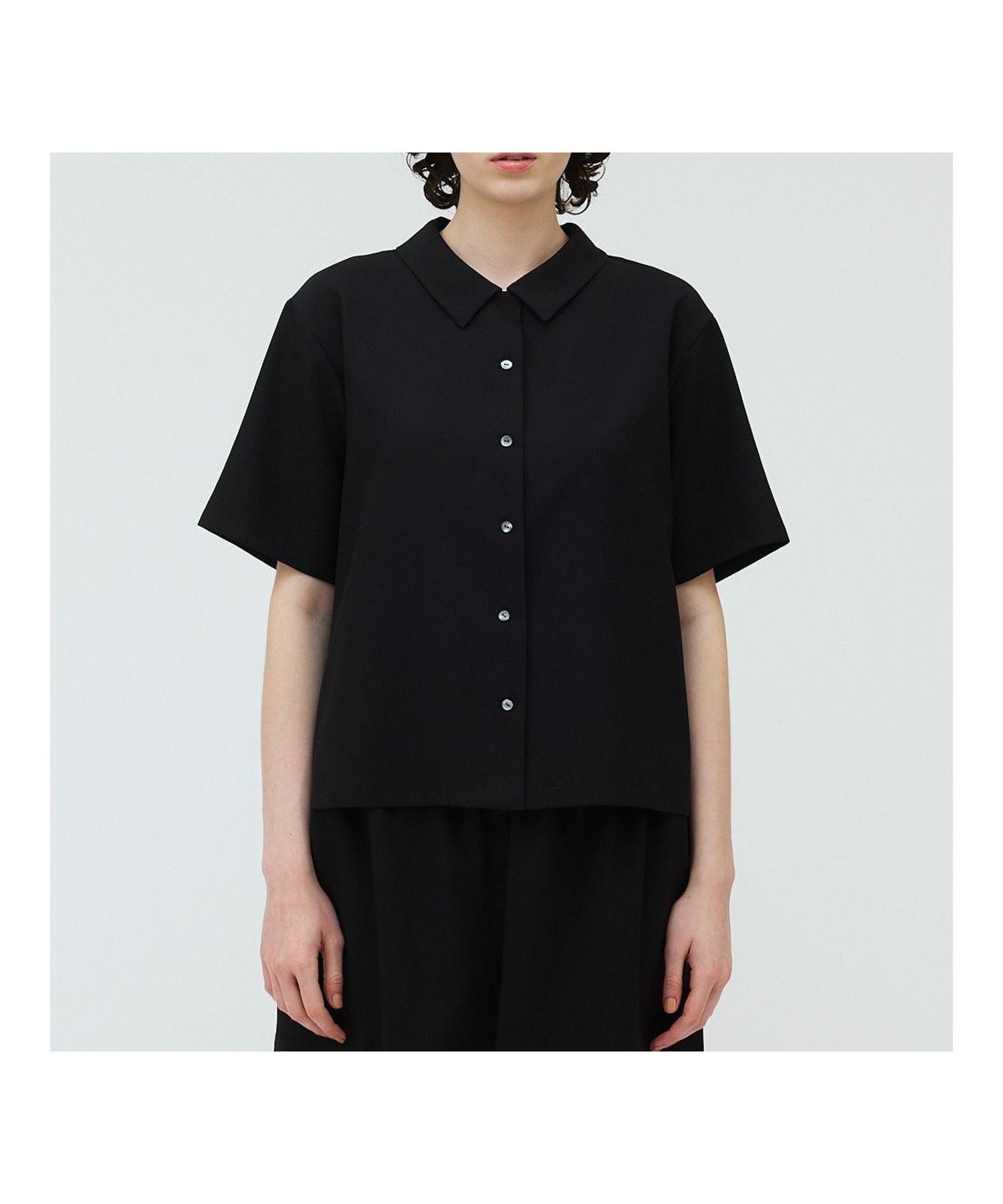 【マーコート/MARcourt】のmizuiro ind ポプリンハーフスリーブシャツ 人気、トレンドファッション・服の通販 founy(ファニー) 　ファッション　Fashion　レディースファッション　Fashion for Women　トップス・カットソー　Cut & Sew Tops　シャツ・ブラウス・オフィスカジュアル　Elegant Blouses & Button-Ups　シンプル　Simple, Minimal　ストレッチ　Stretch, Stretchy Fabric　ドレープ　Drape, Draping Fabric　ポケット　Pocket, Pocket Detail　レギュラー　Regular, Standard Fit　吸水　Absorbent, Quick-Dry　夏　Summer　無地　Plain, Solid Color　 other-1|ID: prp329100004560301 ipo3291000000032637383