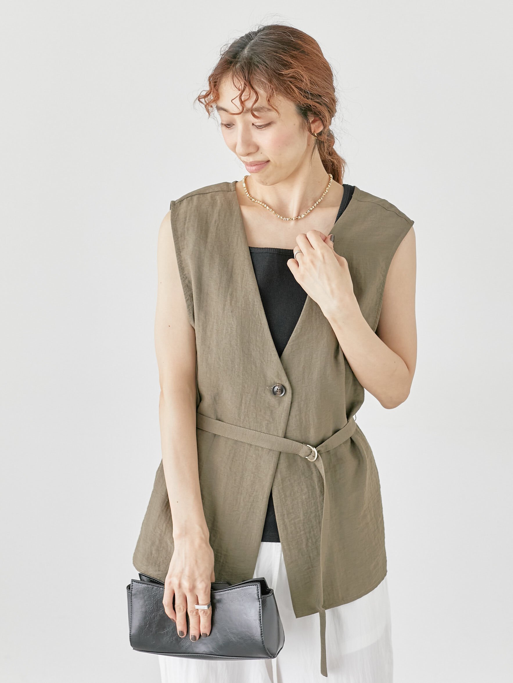 【テチチ/Te chichi】のベルト付き麻調ジレ インテリア・キッズ・メンズ・レディースファッション・服の通販 founy(ファニー) 　ファッション　Fashion　レディースファッション　Fashion for Women　アウター　Coat / Outerwear Collection　トップス・カットソー　Cut & Sew Tops　ベスト&ジレ / 重ね着スタイル　Vests & Gilets　ベルト&ウエストマーク　Belts & Waist Accessories　カットソー　Cut and Sewn Top　シンプル　Simple, Minimal　ブラウン|ID: prp329100004560330 ipo3291000000033388099