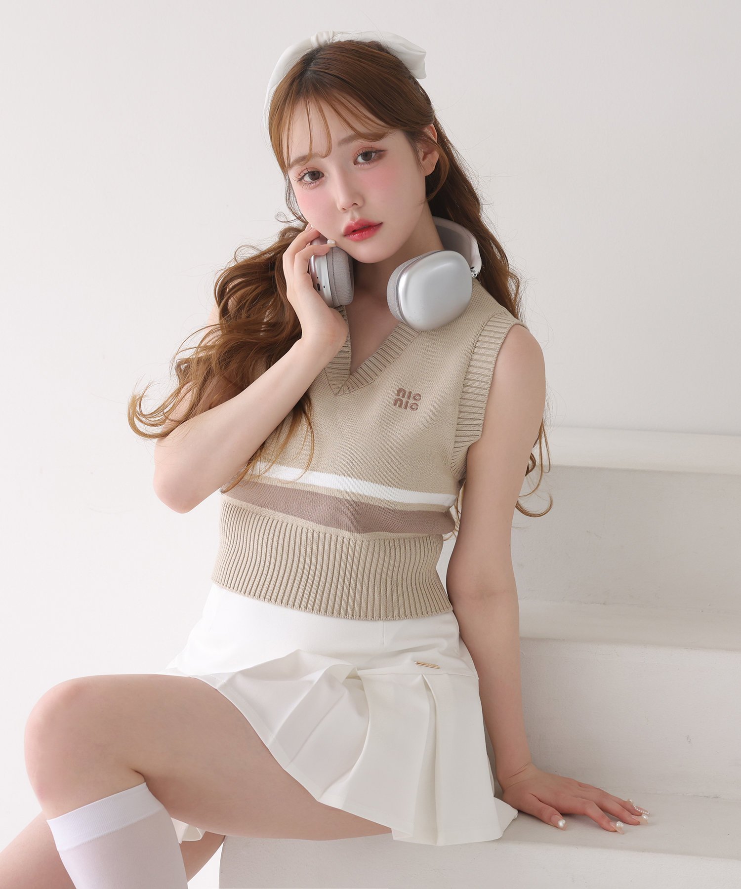 【ナイスクラップ/NICE CLAUP】のワンポイント刺しゅうラインニットベスト インテリア・キッズ・メンズ・レディースファッション・服の通販 founy(ファニー) 　ファッション　Fashion　レディースファッション　WOMEN　アウター　Coat Outerwear　トップス・カットソー　Tops/Tshirt　ニット　Knit Tops　ベスト/ジレ　Gilets/Vests　2025年　2025　2025春夏・S/S　Ss,Spring/Summer,2025　おすすめ　Recommend　カーゴパンツ　Cargo Pants　ショート　Short　スニーカー　Sneakers　デニム　Denim　ベスト　Vest　ワンポイント　One Point　夏　Summer　ベージュ|ID: prp329100004560366 ipo3291000000032242906